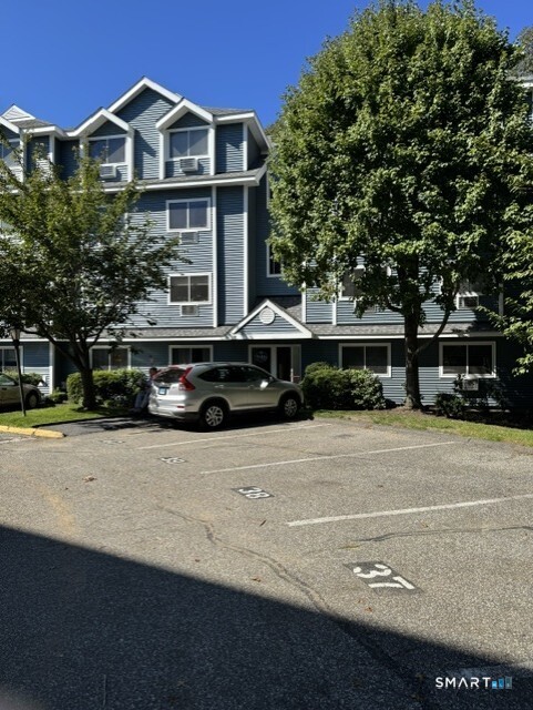 Foto 2 de Condominio en renta en 97 Richards Avenue #D12, Norwalk, CT — $2,950/mes