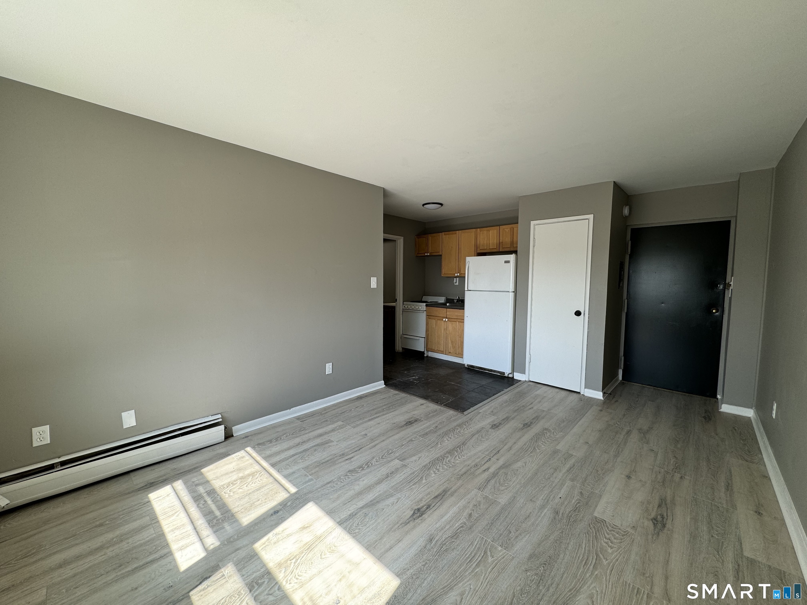 Foto 2 de Apartamento en renta en 85 Union Avenue #A3, Bridgeport, CT — $1,450/mes