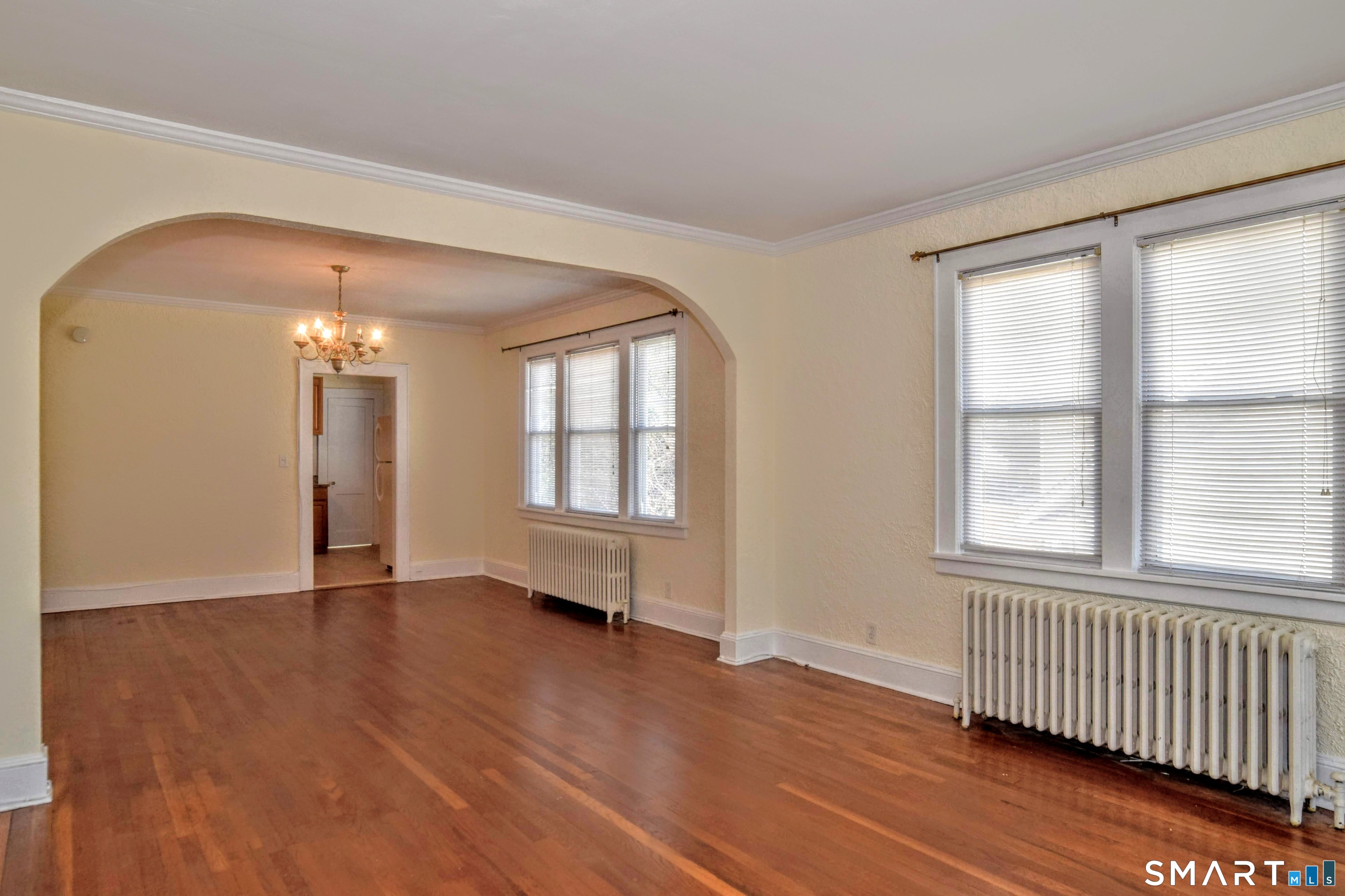 Foto 4 de Apartamento en renta en 60 Puritan Lane #2, Stamford, CT — $2,950/mes