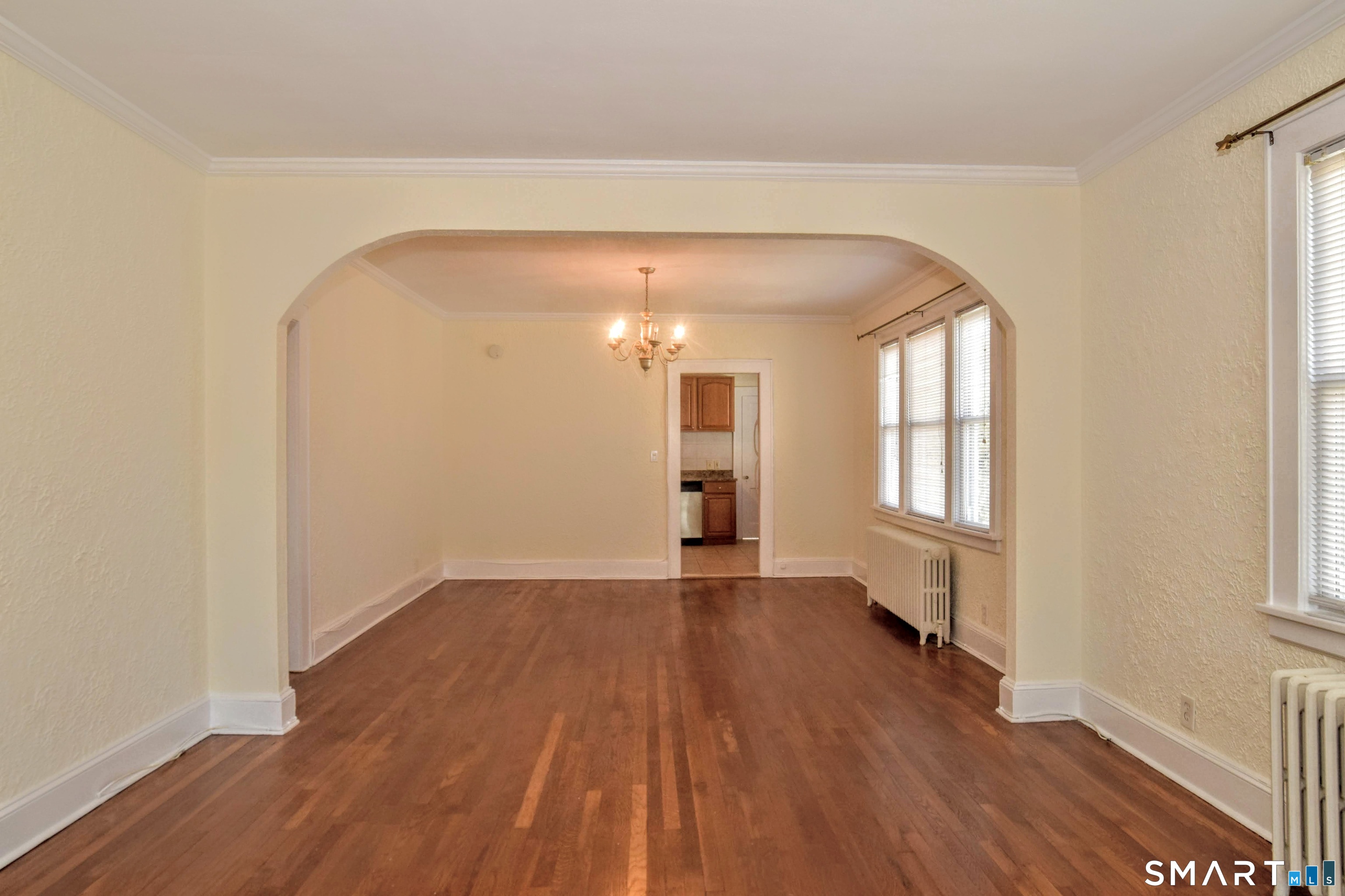 Foto 6 de Apartamento en renta en 60 Puritan Lane #2, Stamford, CT — $2,950/mes