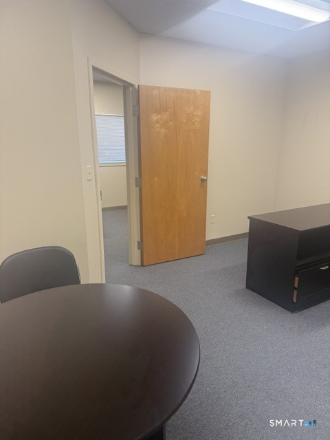 Foto 8 de Local comercial en renta en 303 Linwood Avenue #2H, Fairfield, CT — $650/mes