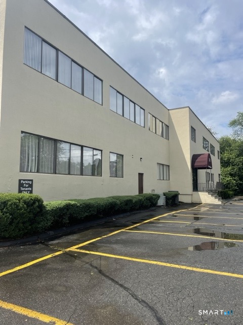 Foto 4 de Local comercial en renta en 303 Linwood Avenue #2H, Fairfield, CT — $650/mes