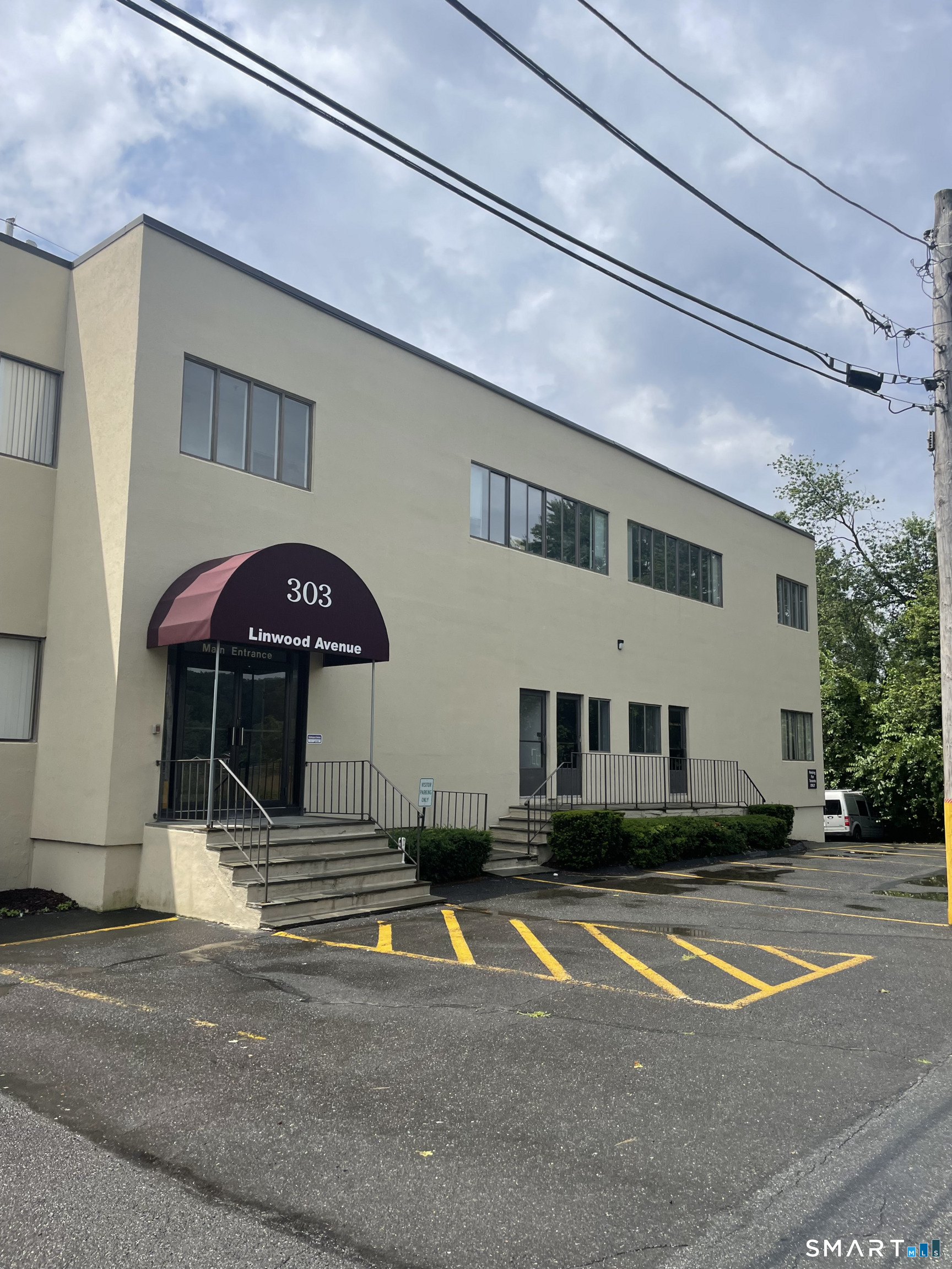 Foto 1 de Local comercial en renta en 303 Linwood Avenue #1F, Fairfield, CT — $1,700/mes