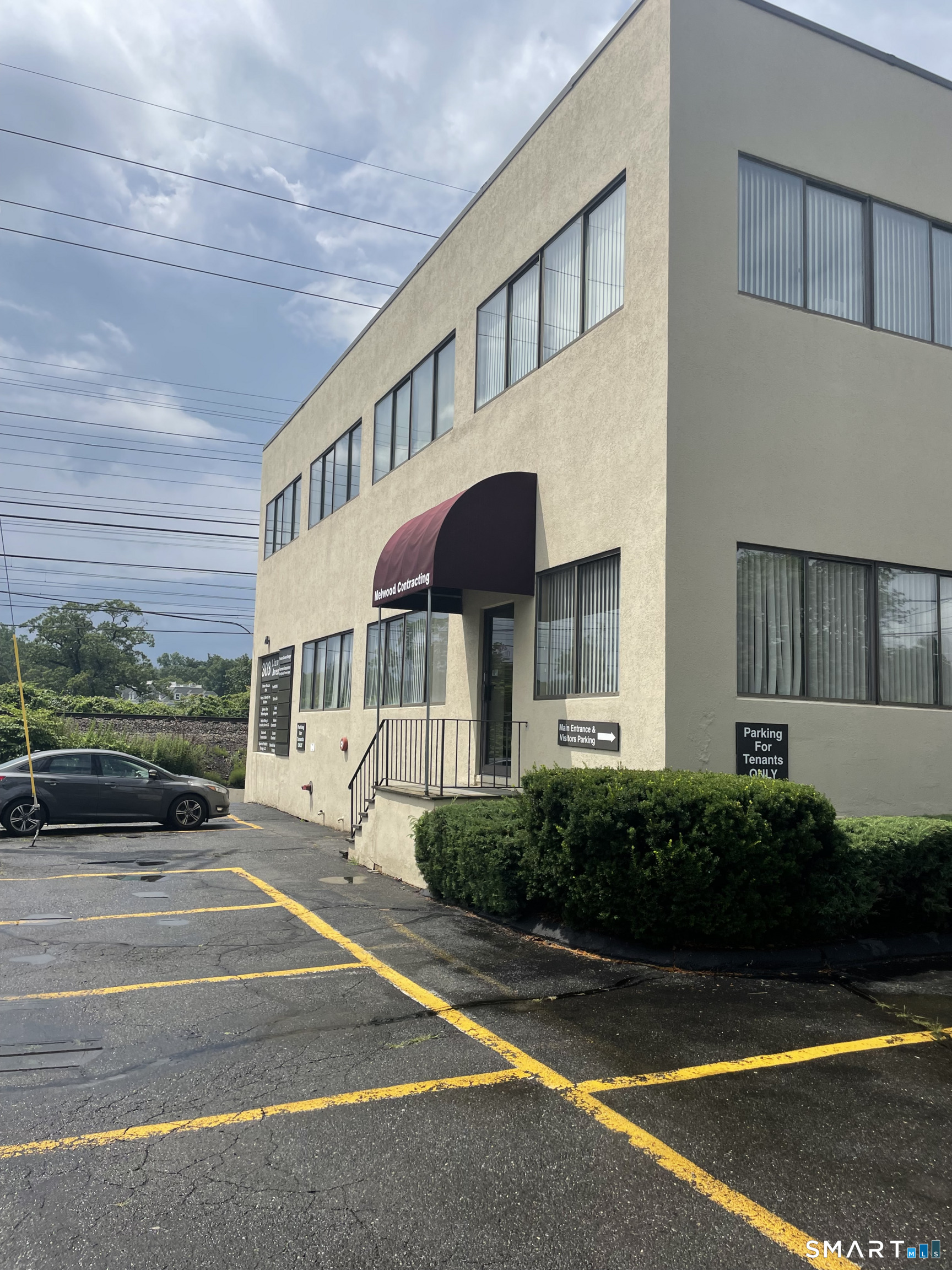 Foto 3 de Local comercial en renta en 303 Linwood Avenue #1F, Fairfield, CT — $1,700/mes