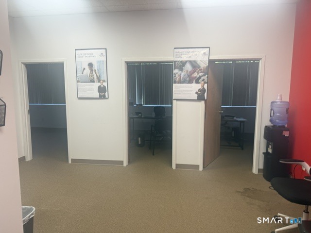 Foto 6 de Local comercial en renta en 303 Linwood Avenue #1F, Fairfield, CT — $1,700/mes