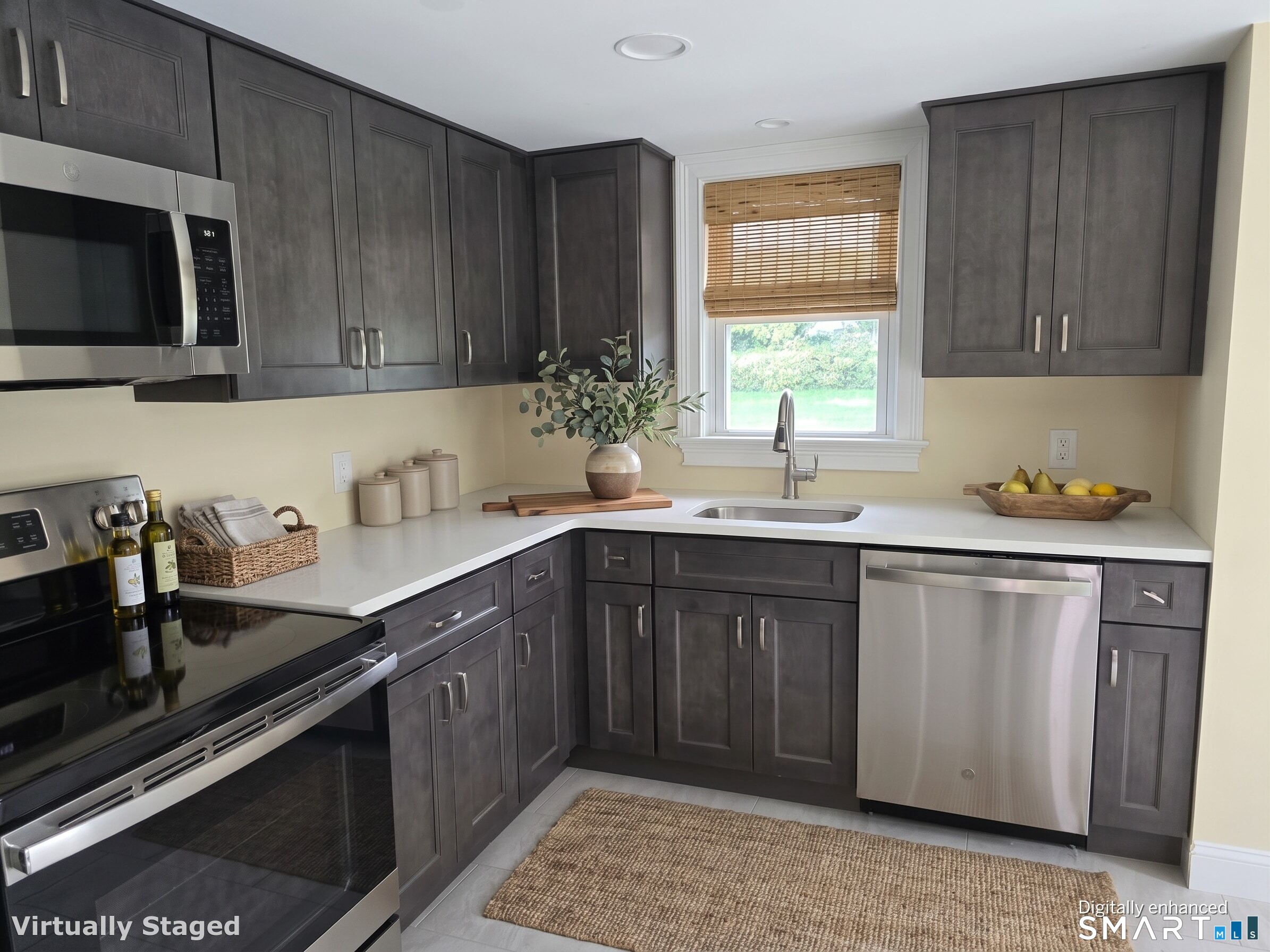 Foto 5 de Apartamento en renta en 47 Jefferson Avenue, Danbury, CT — $2,300/mes