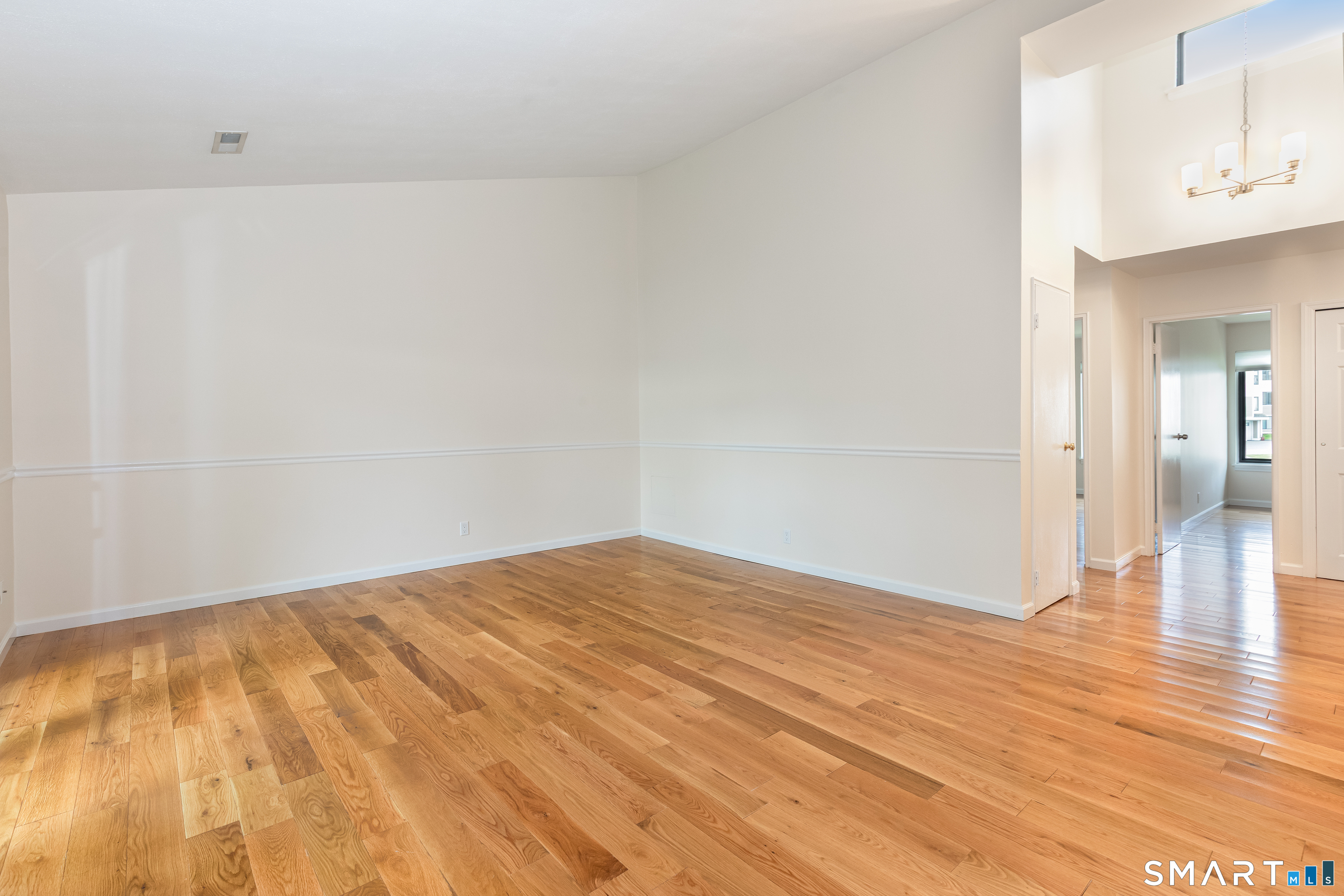 Foto 9 de Condominio en renta en 55 Lawson Lane #55, Ridgefield, CT — $2,650/mes