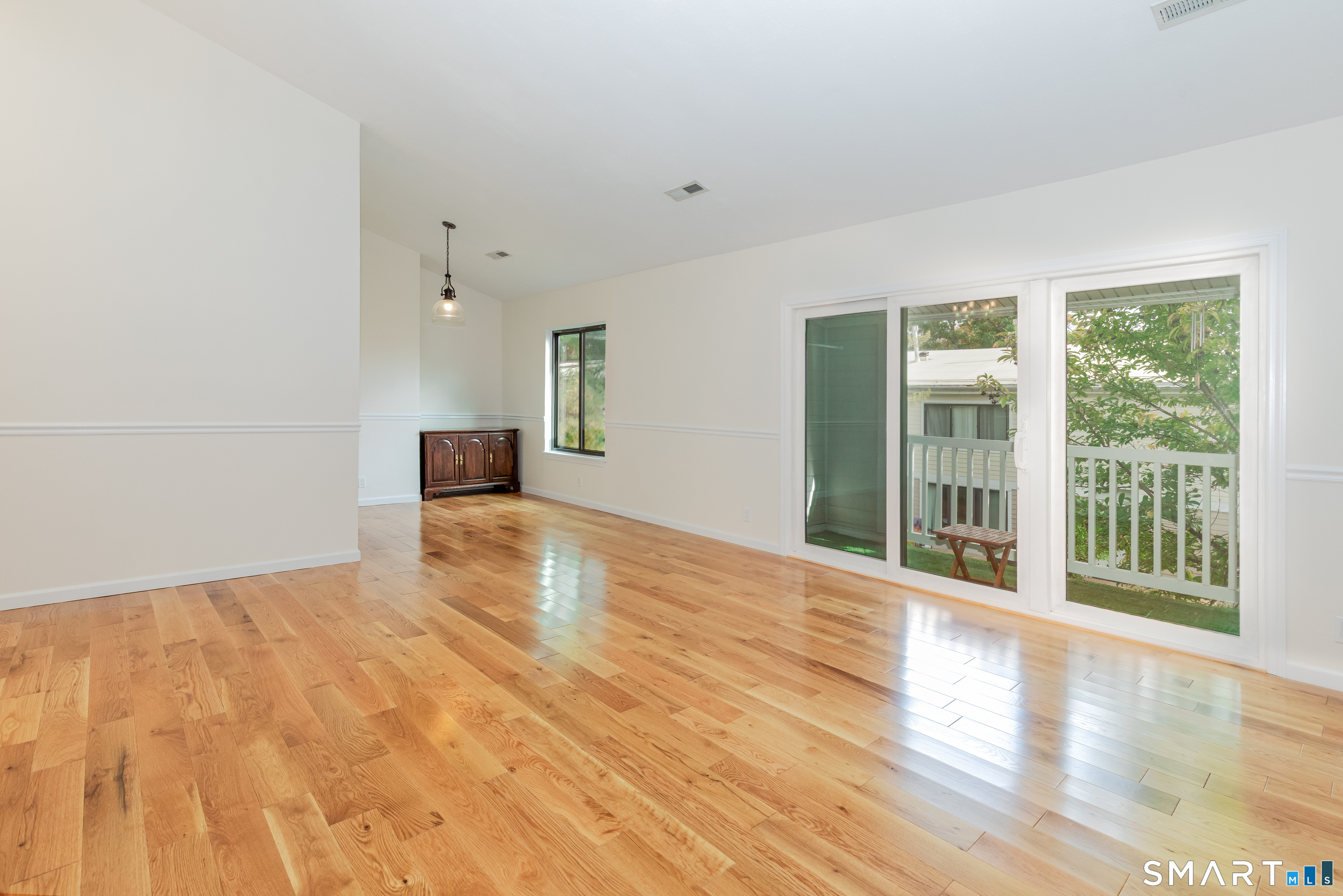 Foto 8 de Condominio en renta en 55 Lawson Lane #55, Ridgefield, CT — $2,650/mes