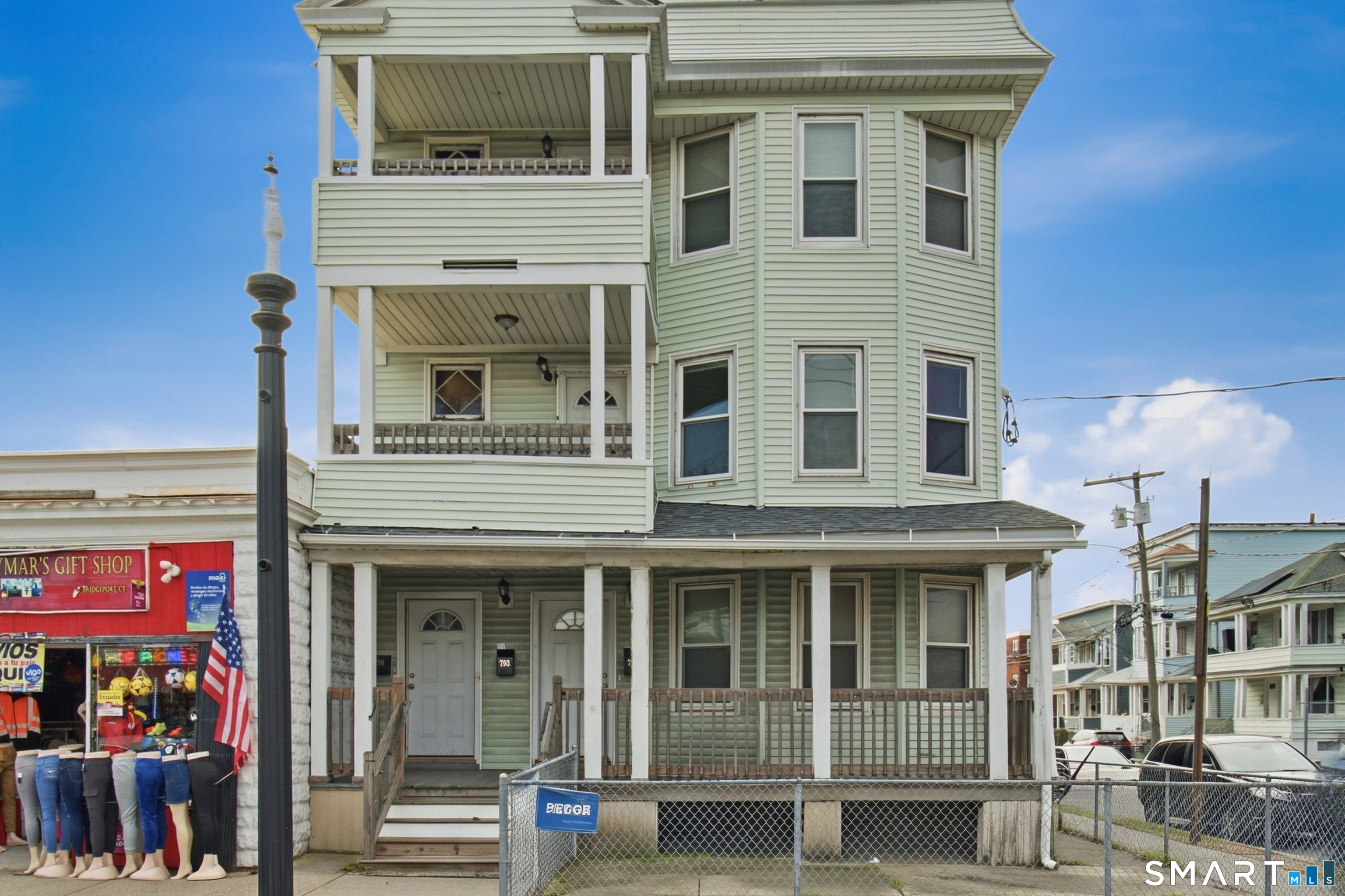 Foto 8 de Apartamento en renta en 793 Madison Avenue #2, Bridgeport, CT — $1,895/mes