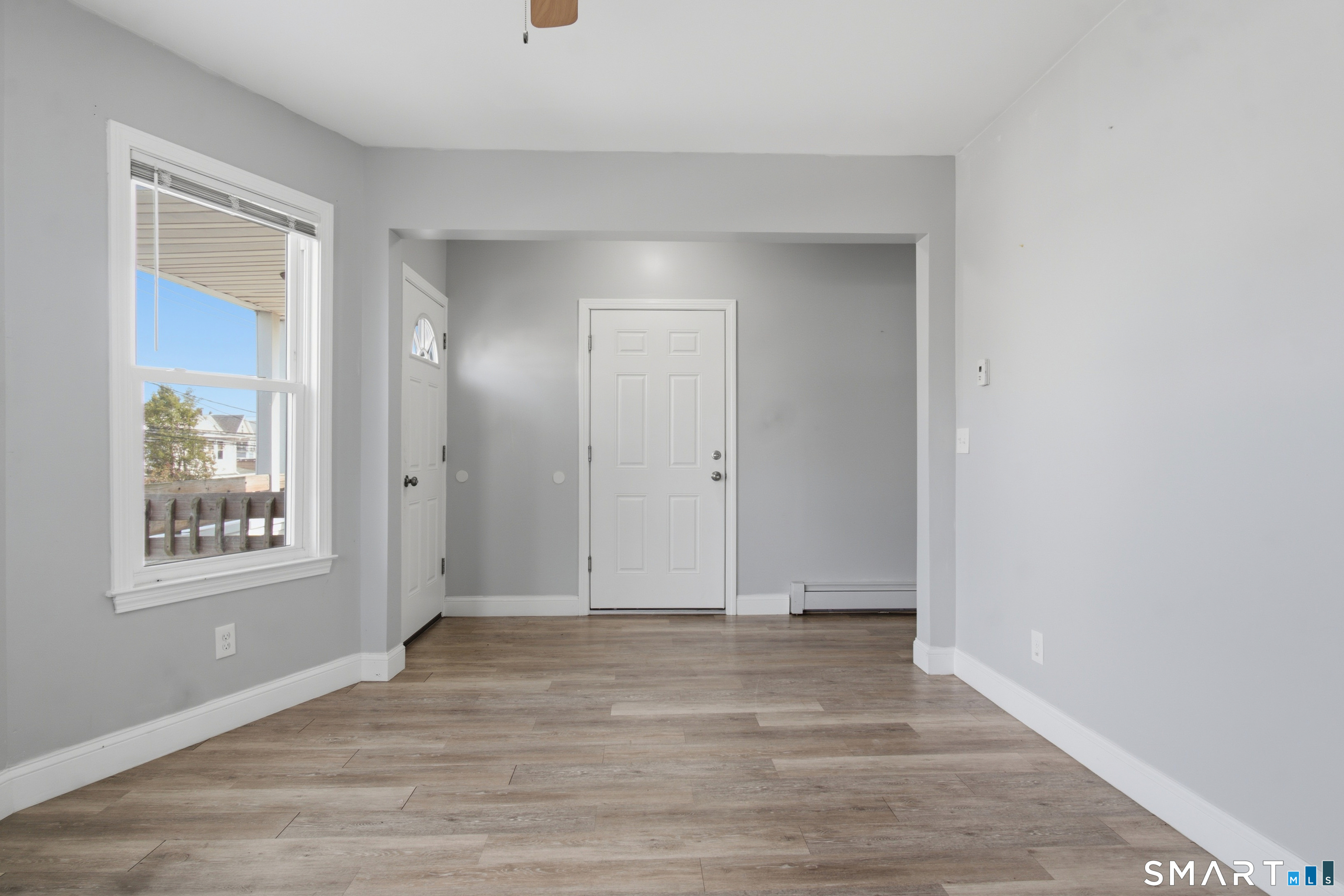 Foto 4 de Apartamento en renta en 793 Madison Avenue #2, Bridgeport, CT — $1,895/mes