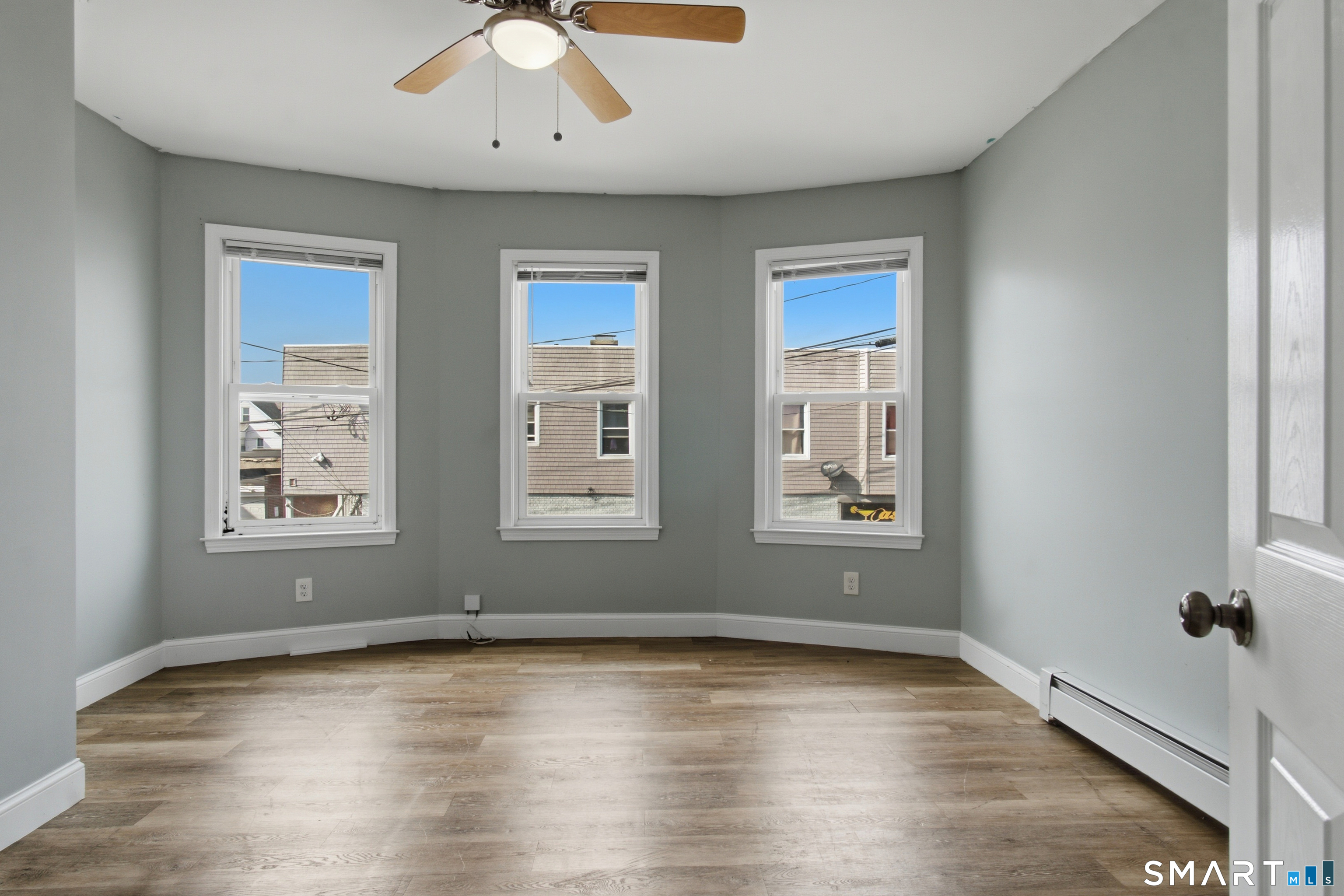 Foto 5 de Apartamento en renta en 793 Madison Avenue #2, Bridgeport, CT — $1,895/mes