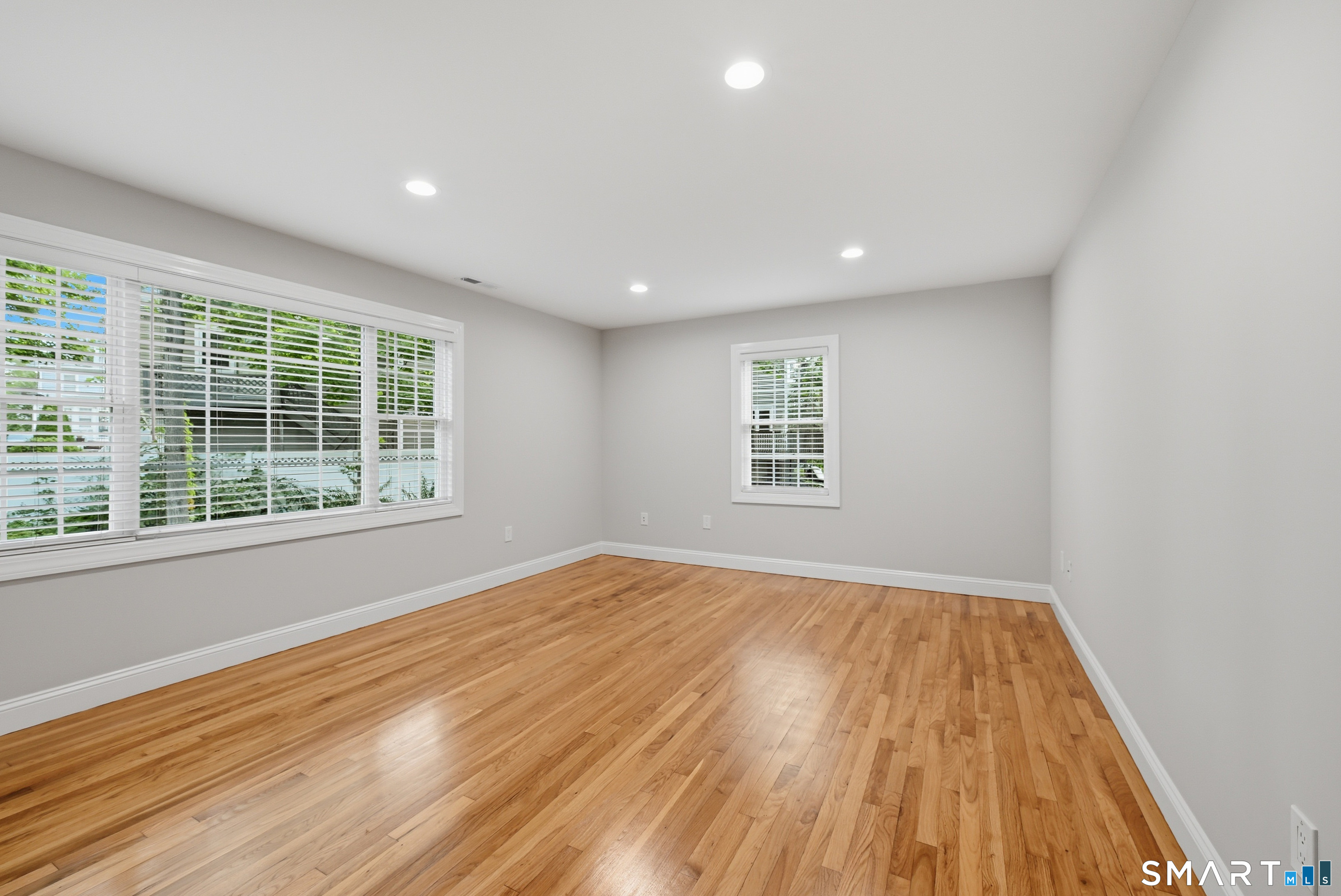 Foto 3 de Apartamento en renta en 66 Jefferson Avenue, Danbury, CT — $3,000/mes