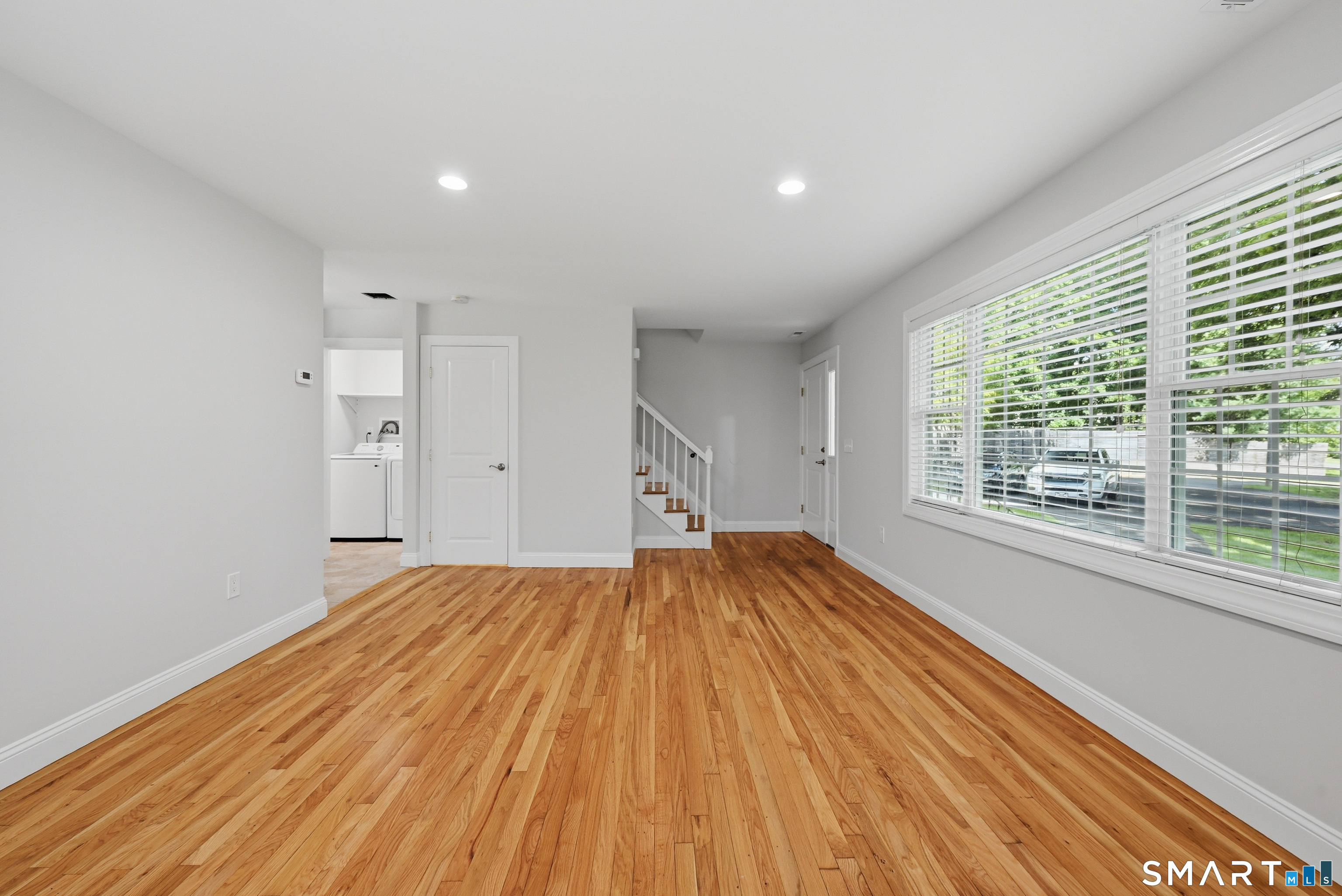 Foto 5 de Apartamento en renta en 66 Jefferson Avenue, Danbury, CT — $3,000/mes