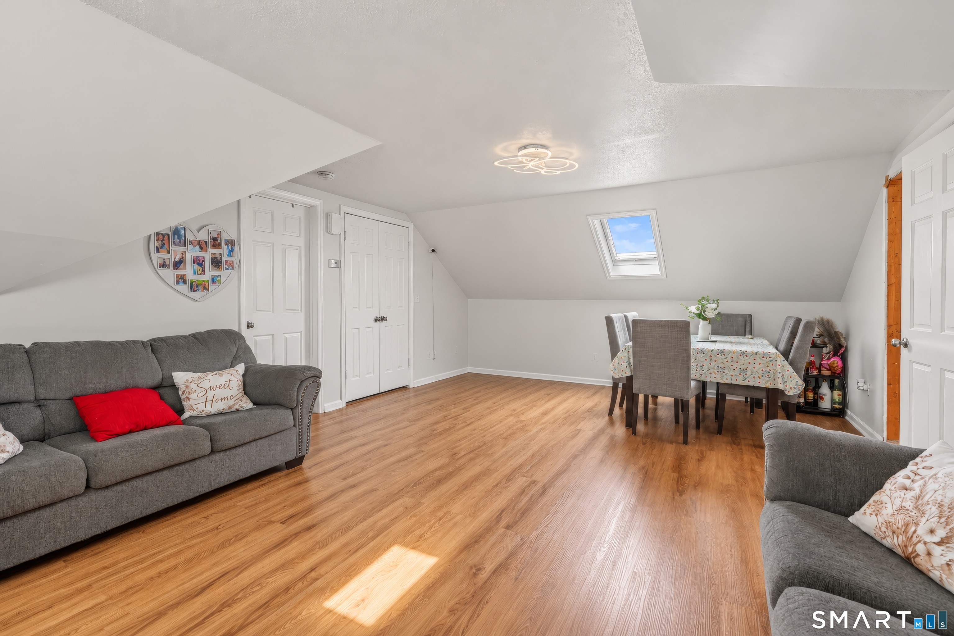 Foto 7 de 5+ familias en venta en 57-59 West Street, Danbury, CT — $1,399,000