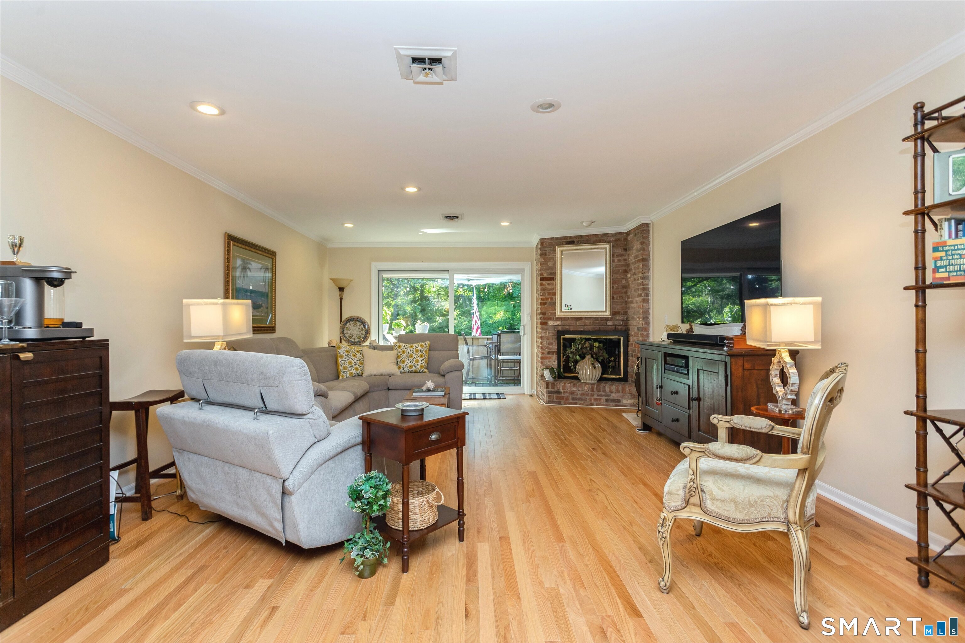 Foto 6 de Condominio en renta en 98 Gillies Lane #98, Norwalk, CT — $3,400/mes