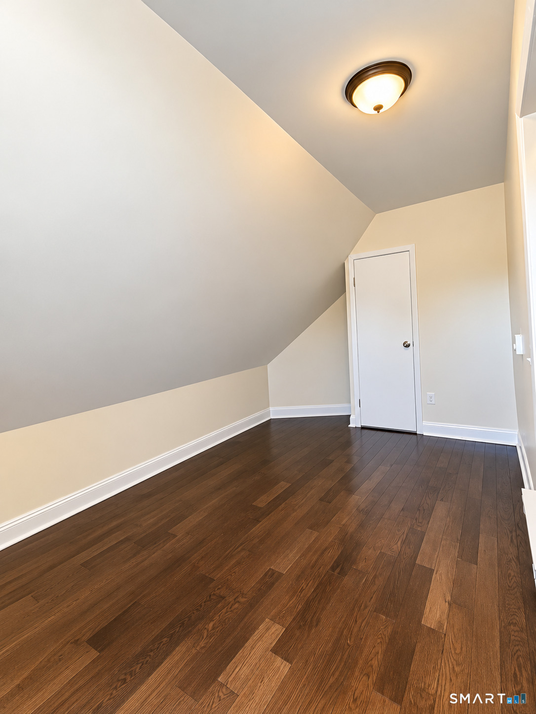Foto 7 de Apartamento en renta en 448 Exeter Street #3, Bridgeport, CT — $2,100/mes