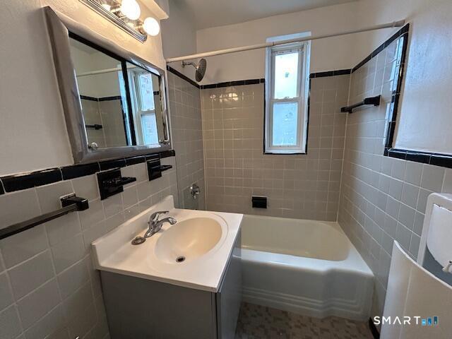 Foto 7 de Condominio en renta en 39 Glenbrook Road #2S, Stamford, CT — $2,150/mes