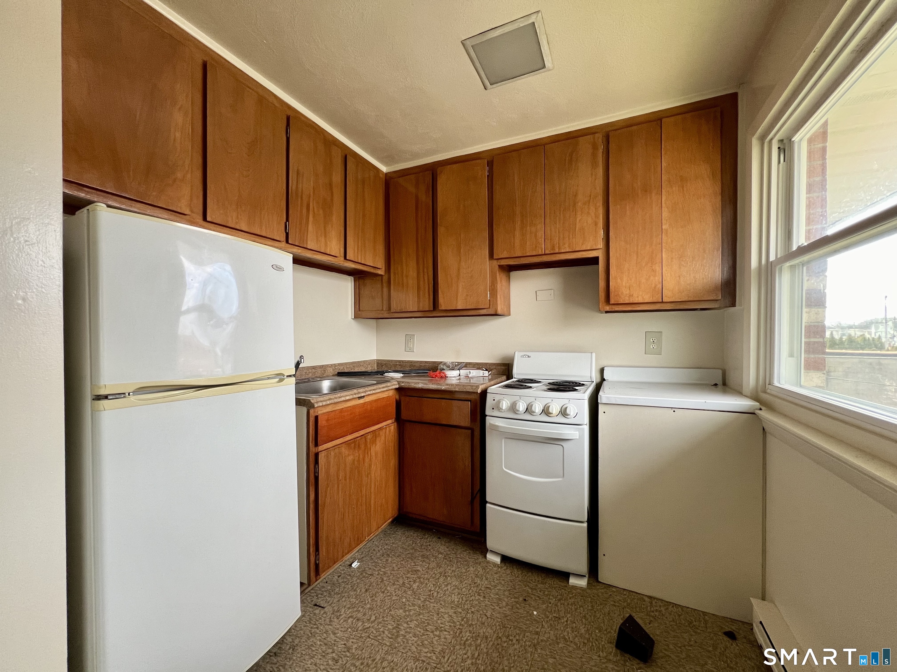 Foto 4 de Apartamento en renta en 35 Beers Street #306, Bridgeport, CT — $1,295/mes