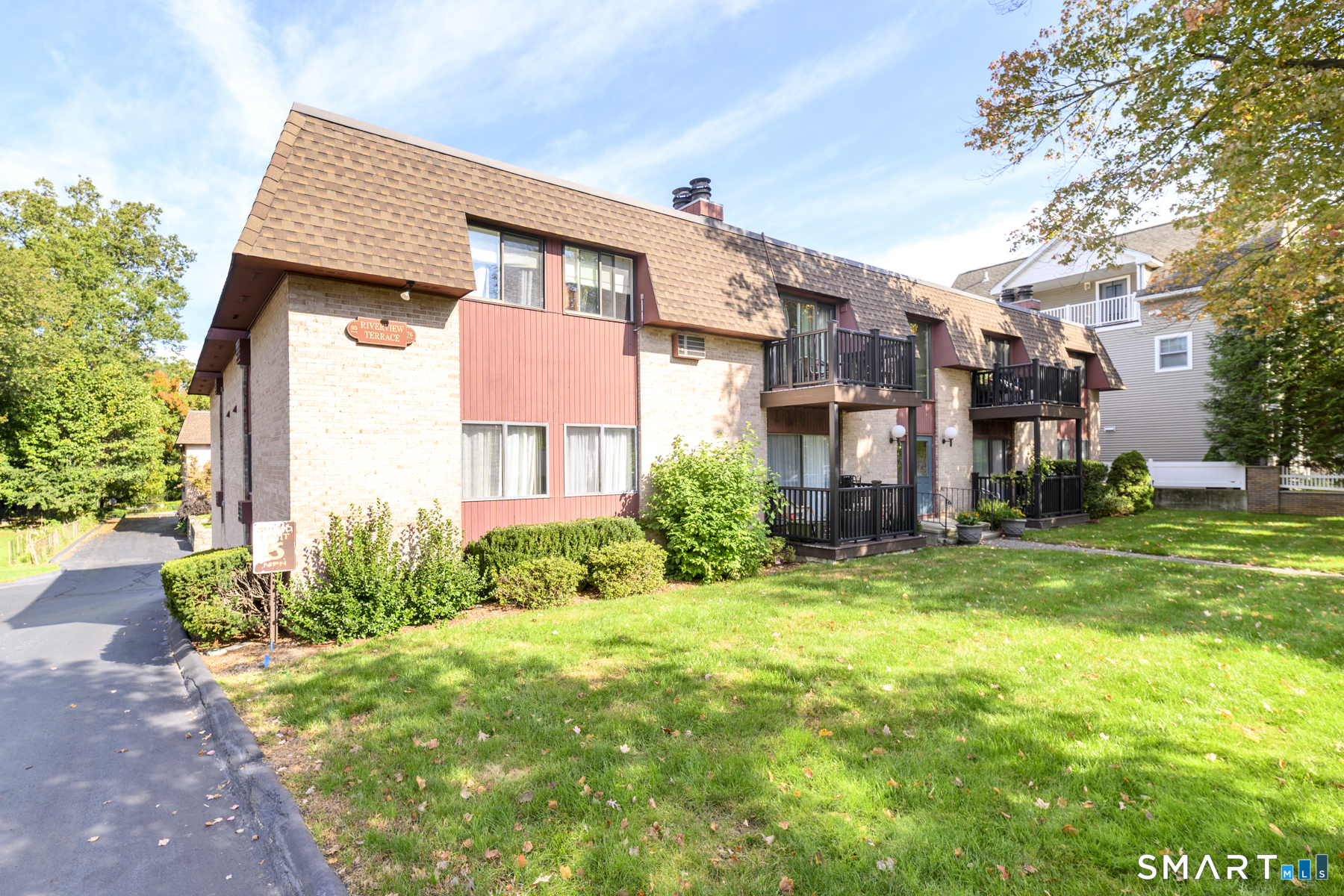 Foto 1 de Condominio en venta en 76 Maple Tree Avenue #3, Stamford, CT — $490,000