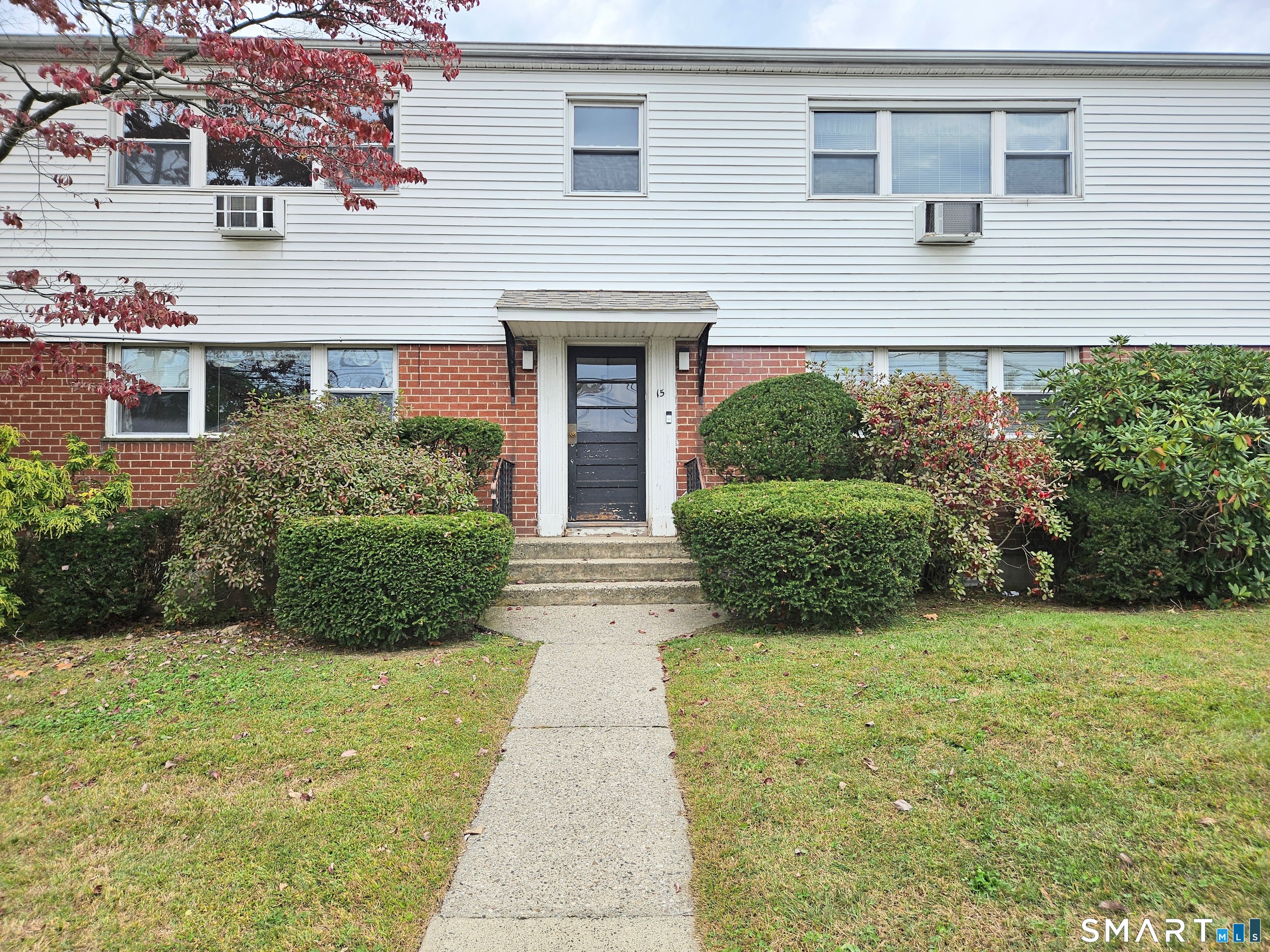 Foto 1 de Condominio en venta en 15 Cherry Hill Drive #2A, Bridgeport, CT — $239,000