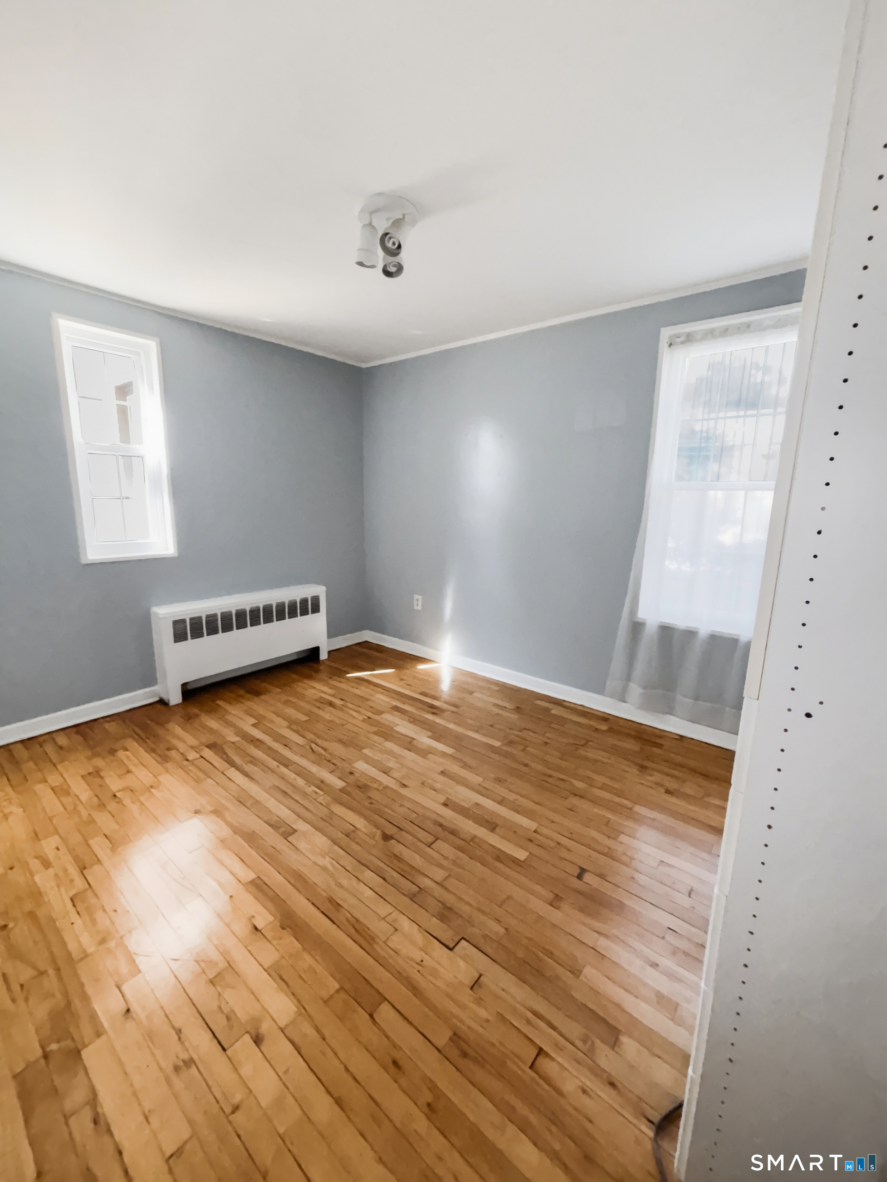 Foto 9 de Condominio en renta en 50 Mencel Circle #B, Bridgeport, CT — $2,100/mes