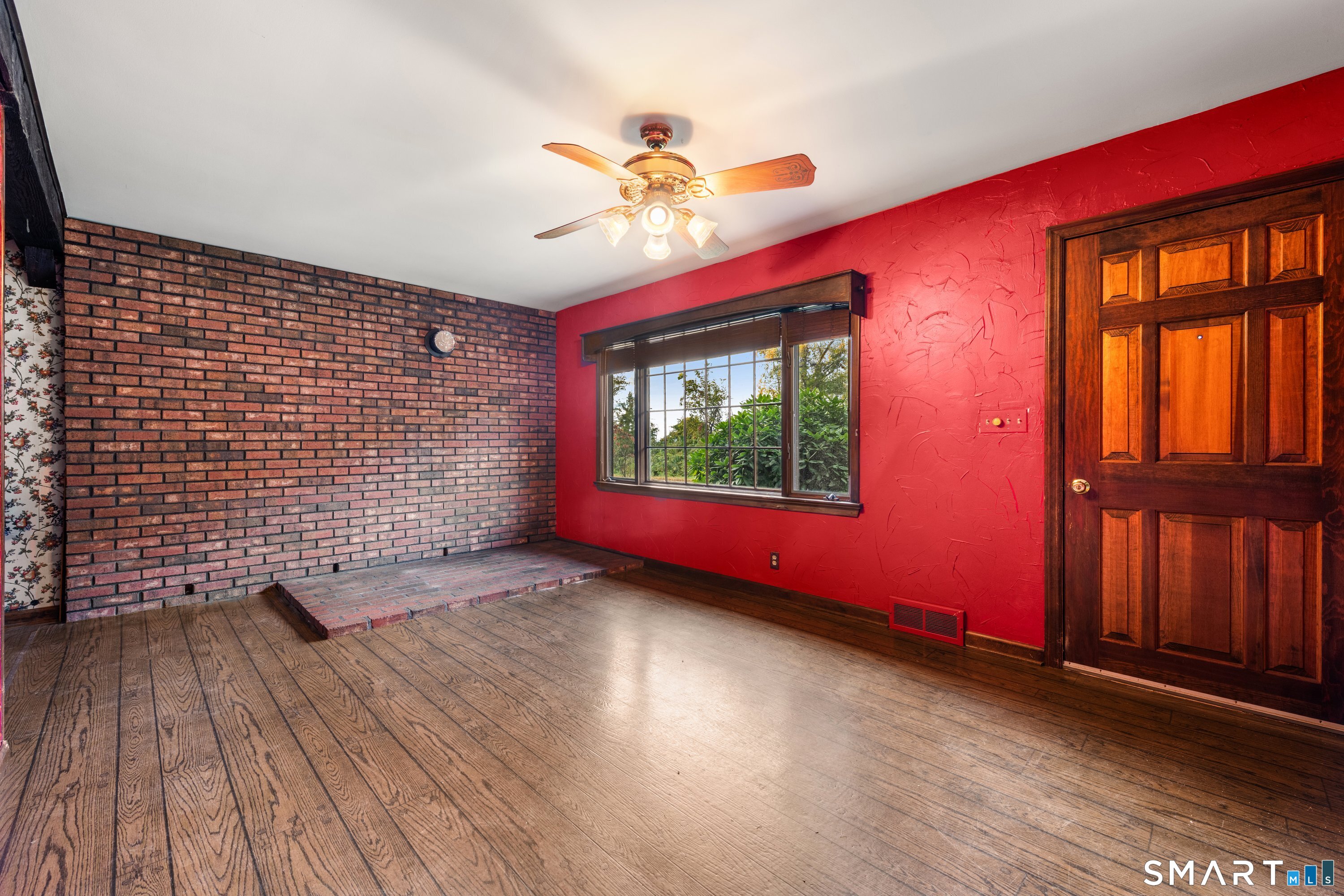 559 Oak Bluff photo 10