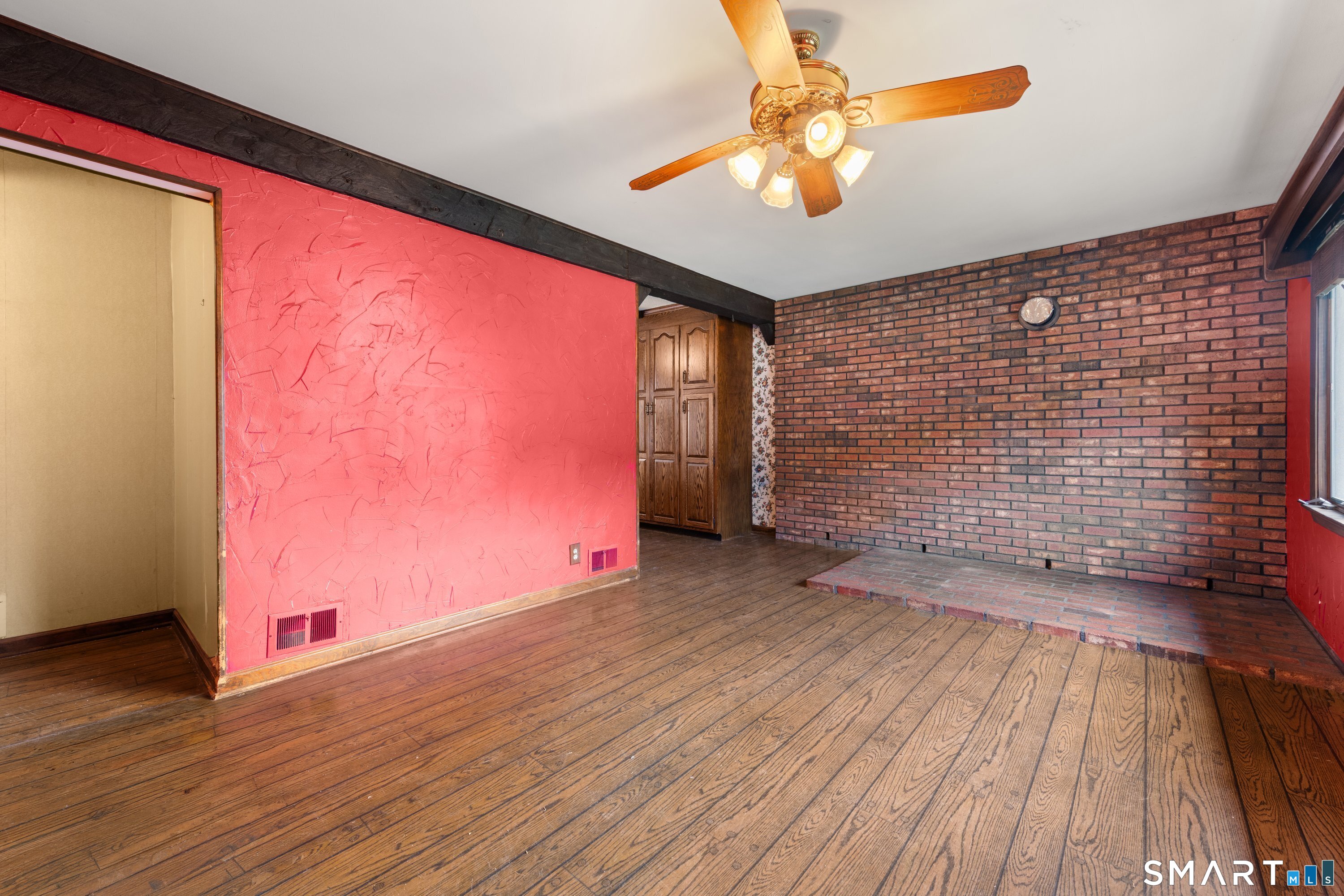 559 Oak Bluff photo 11