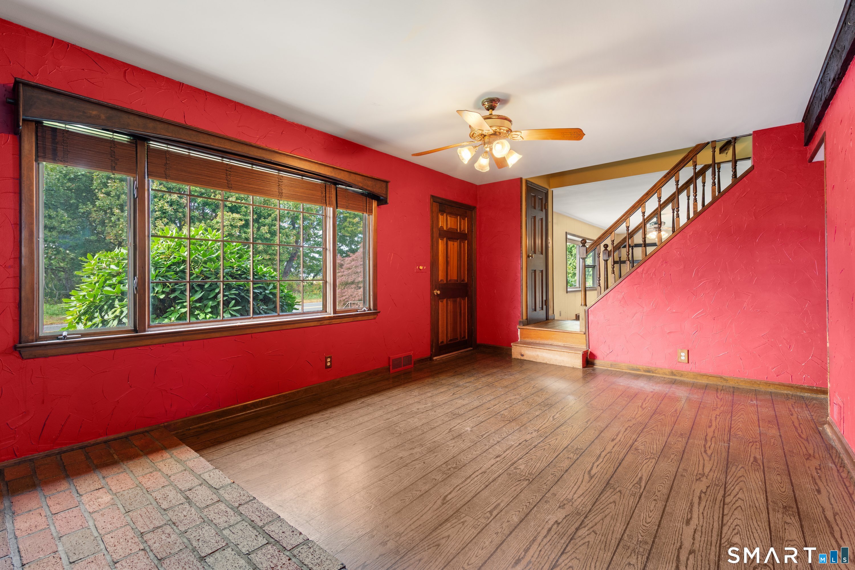 559 Oak Bluff photo 12