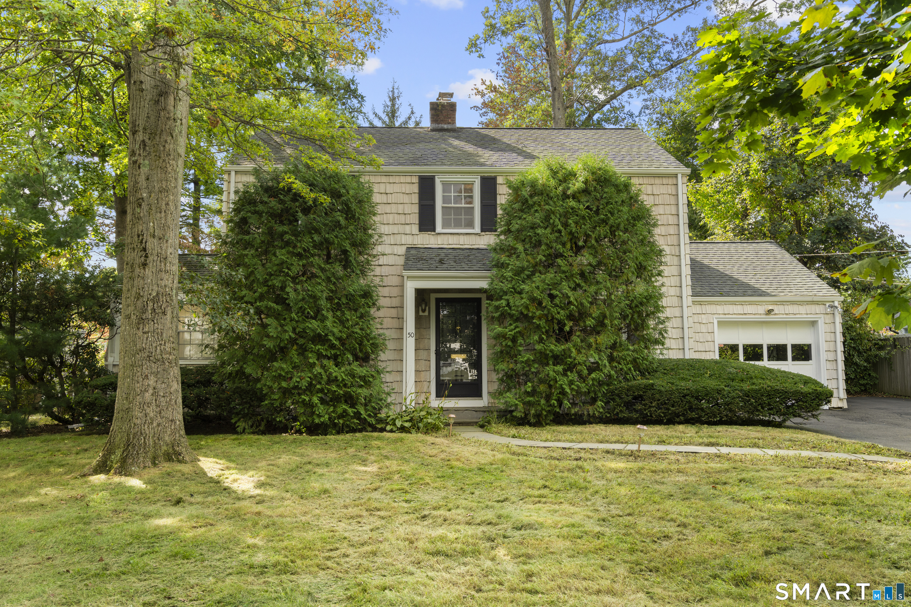 Foto 1 de Casa en venta en 50 Fara Drive, Stamford, CT — $599,000
