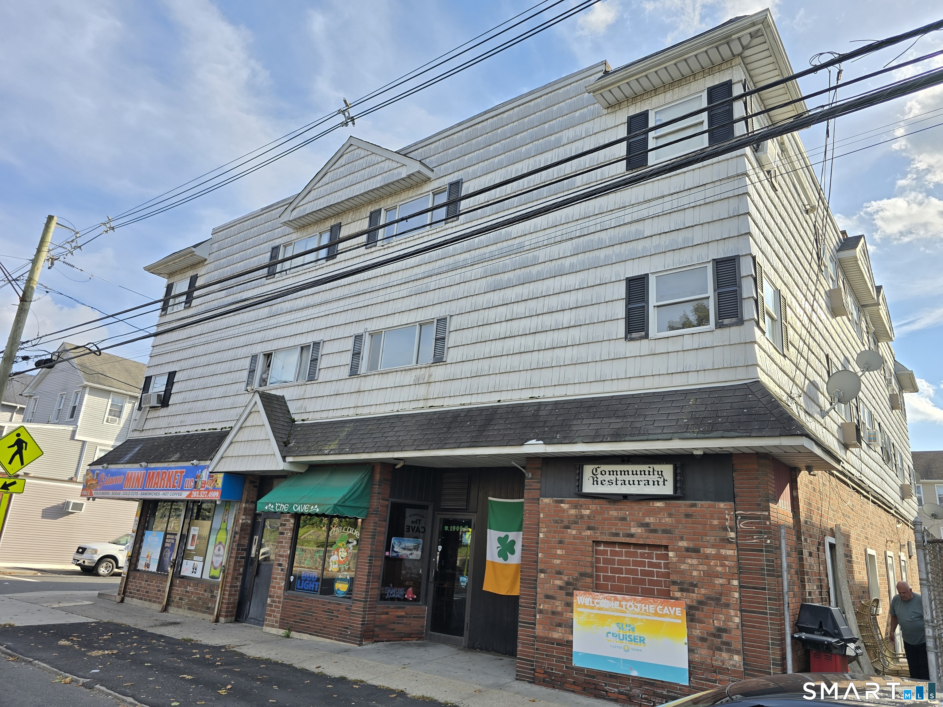 1900 Main Street