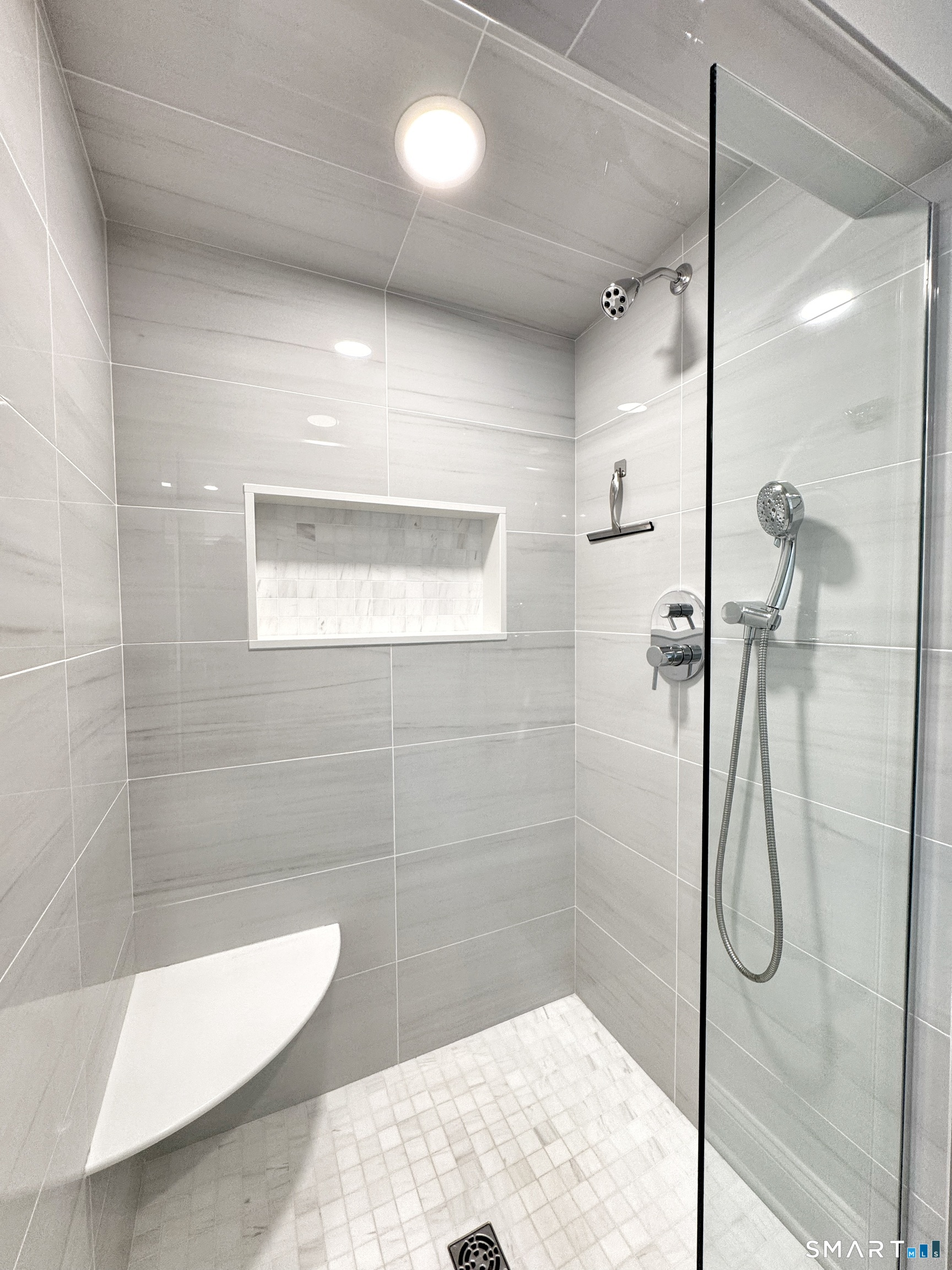 Foto 9 de Apartamento en renta en 93 Givens Avenue #2, Stamford, CT — $5,195/mes