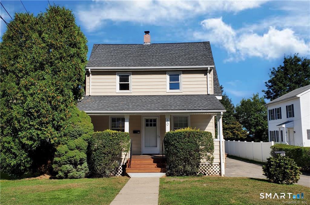 Foto 1 de Casa en renta en 60 Houston Terrace #A, Stamford, CT — $3,350/mes