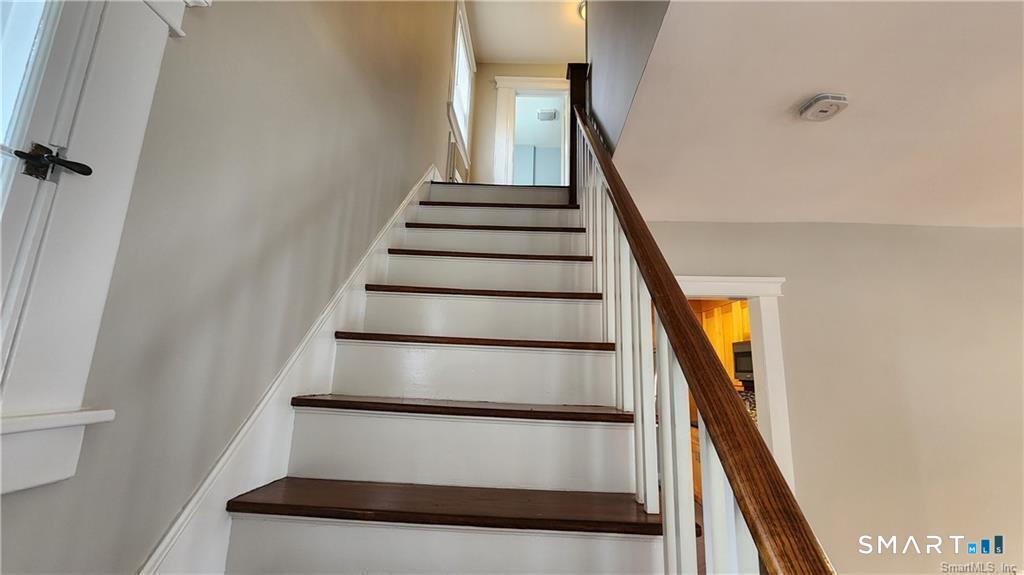Foto 9 de Casa en renta en 60 Houston Terrace #A, Stamford, CT — $3,350/mes