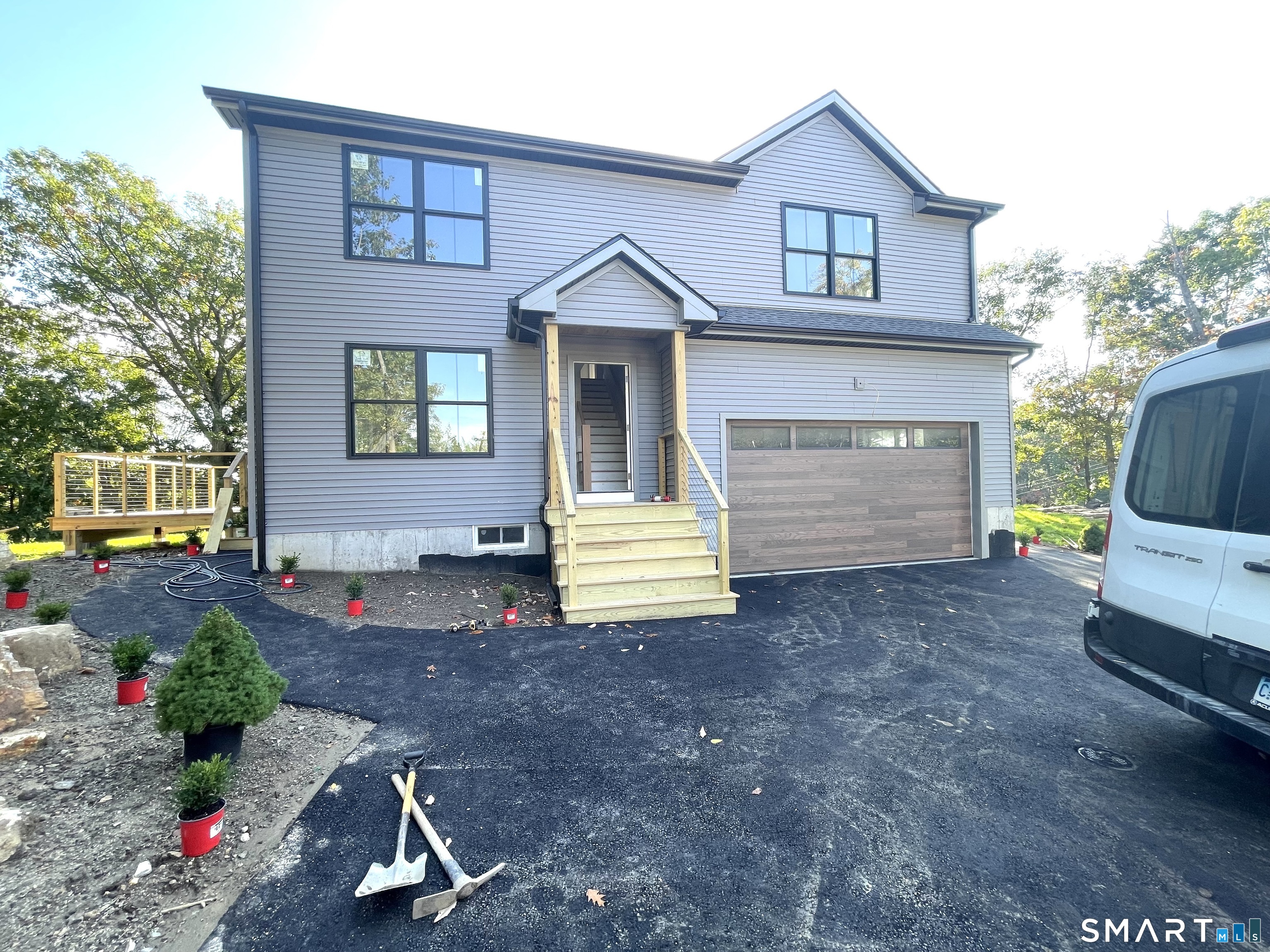 Foto 1 de Casa en venta en 205 Red Oak Road, Bridgeport, CT — $629,900