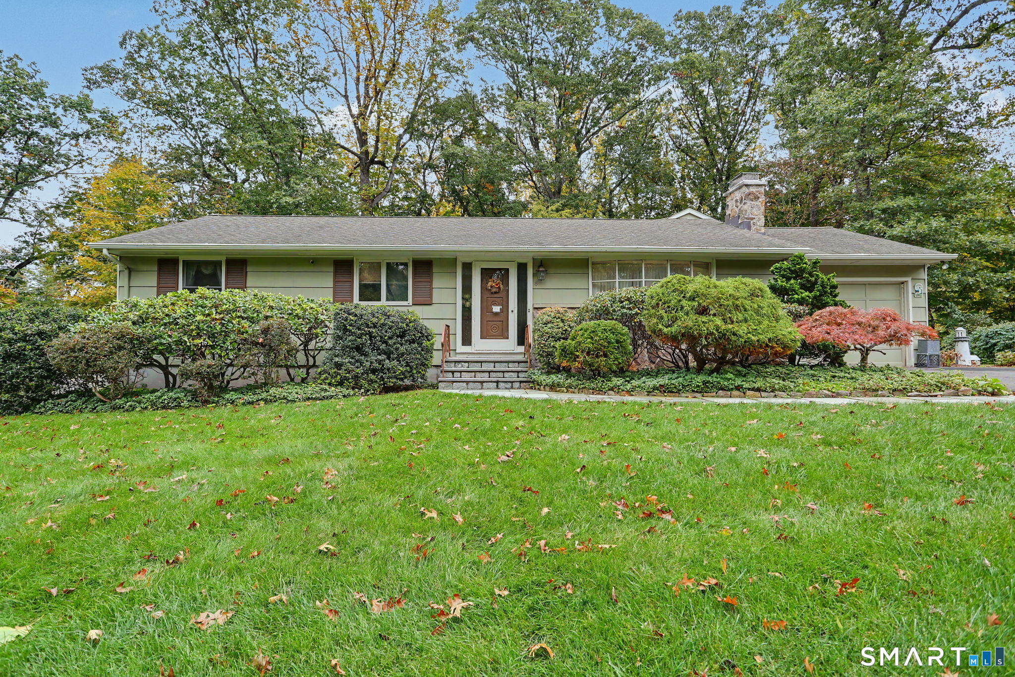 8 Woodfield Drive — photo 24
