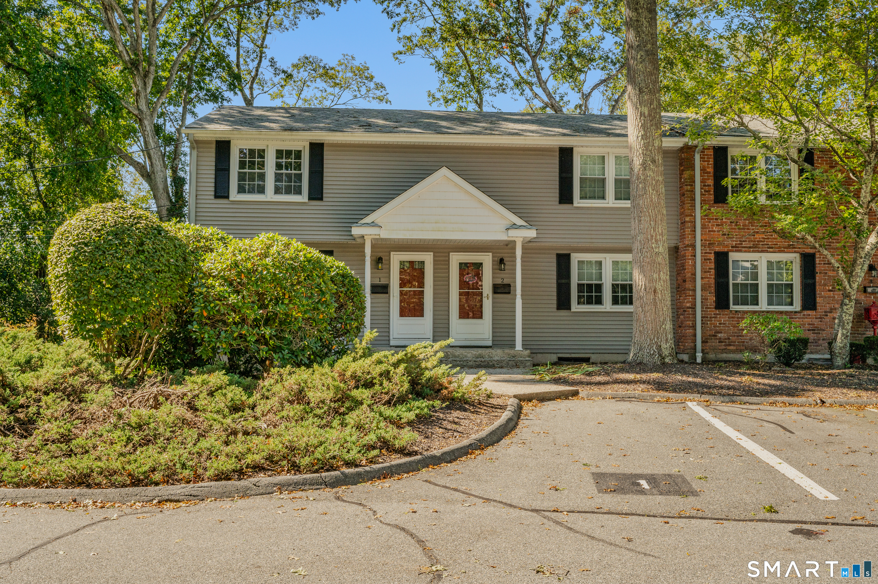 81 Pattagansett Road 2