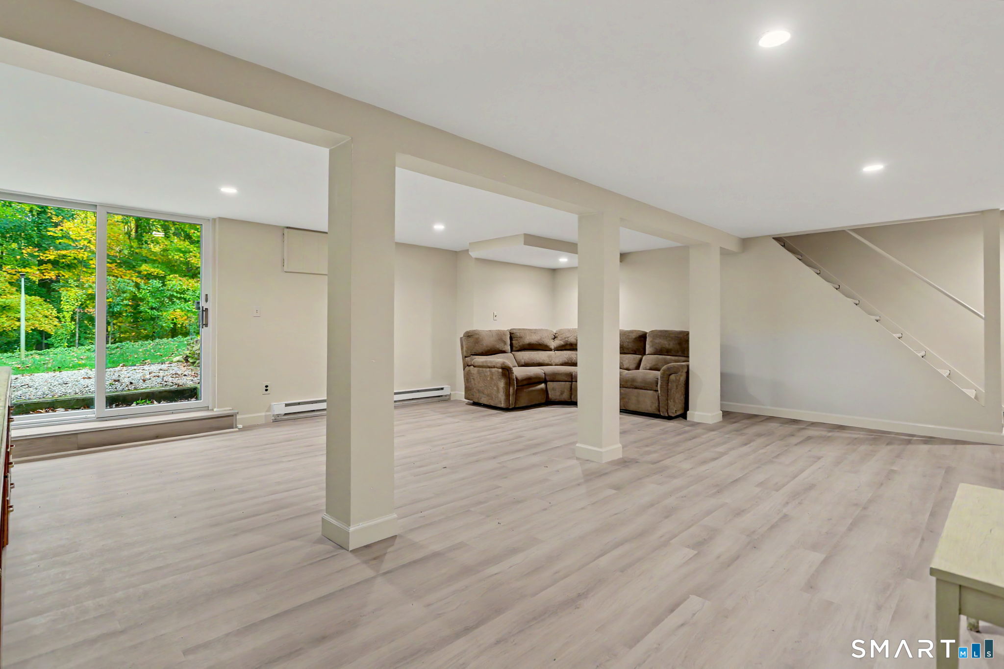 8 Woodfield Drive — photo 19