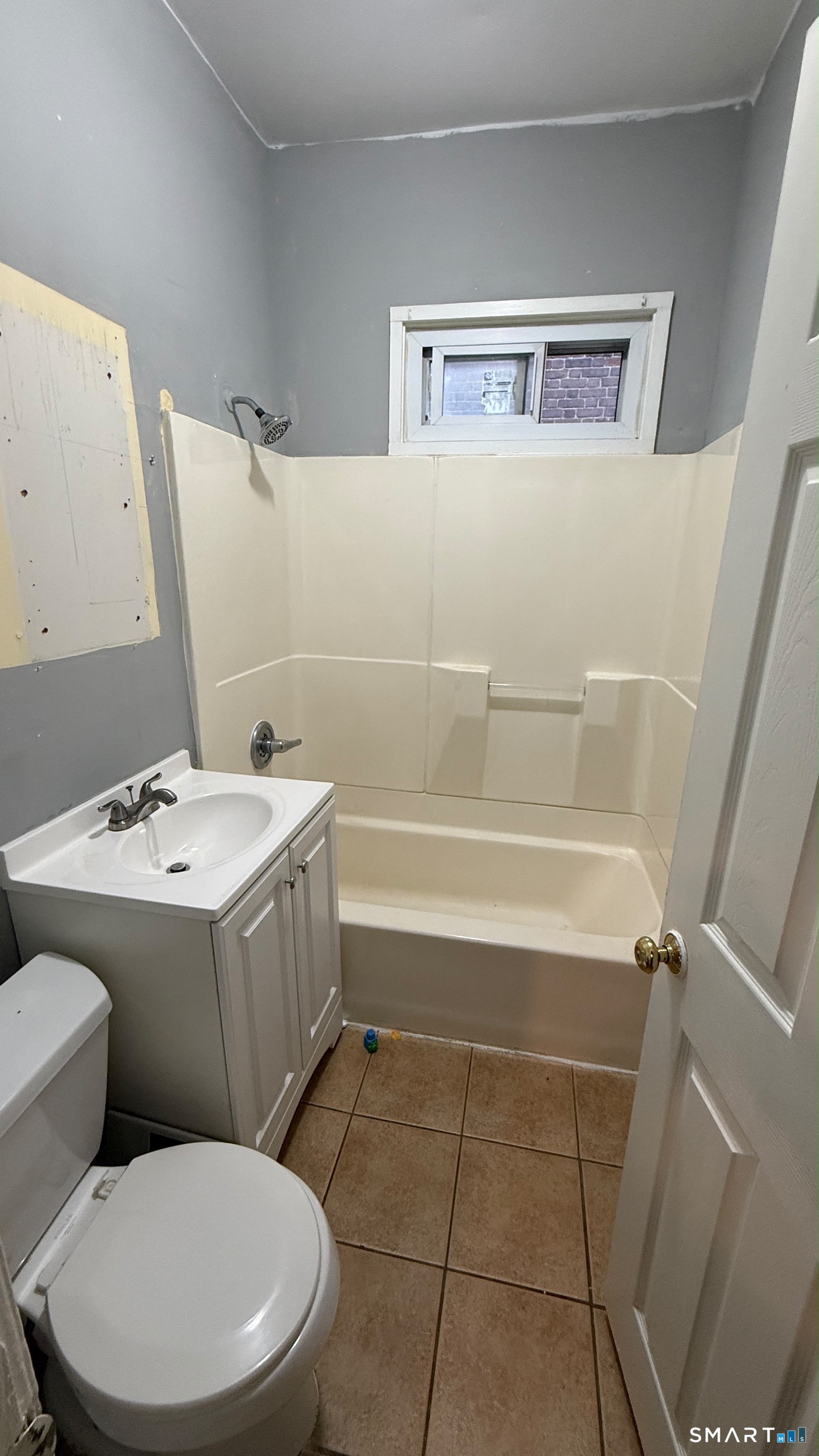 Foto 7 de Apartamento en renta en 398 Bond Street #2Nd, Bridgeport, CT — $1,900/mes