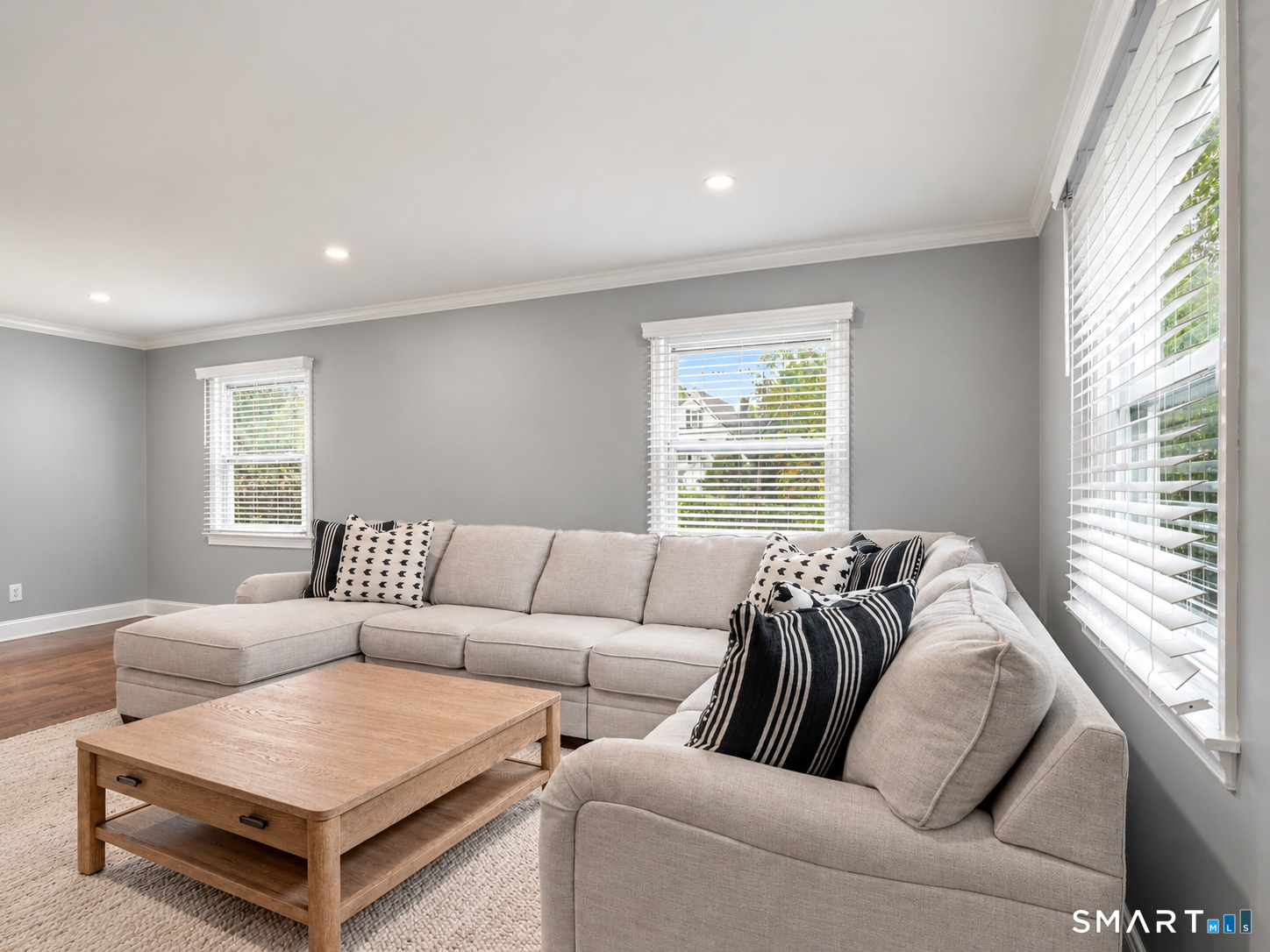 218 Stamford Avenue — photo 9
