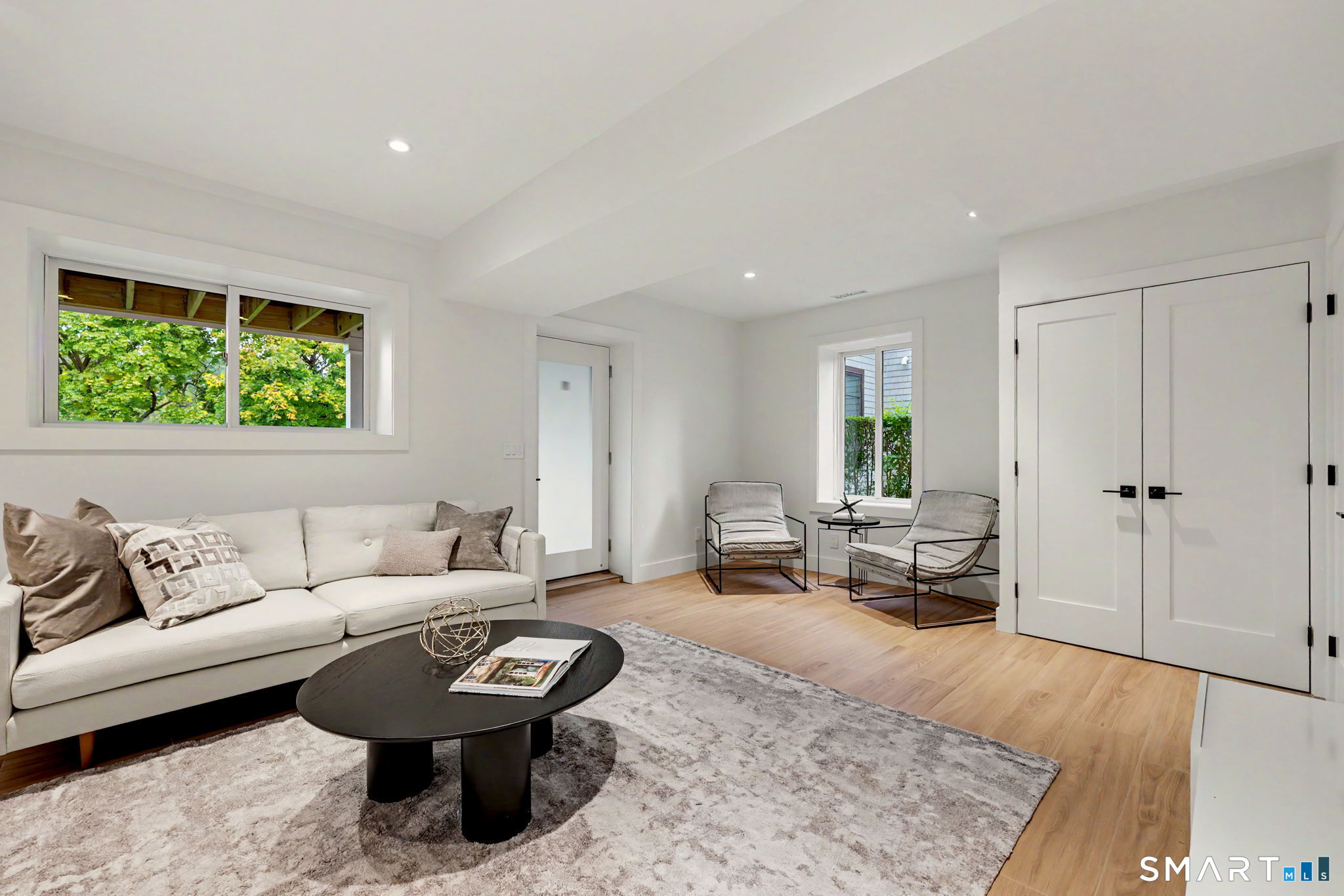 19 Davenport Avenue — photo 32
