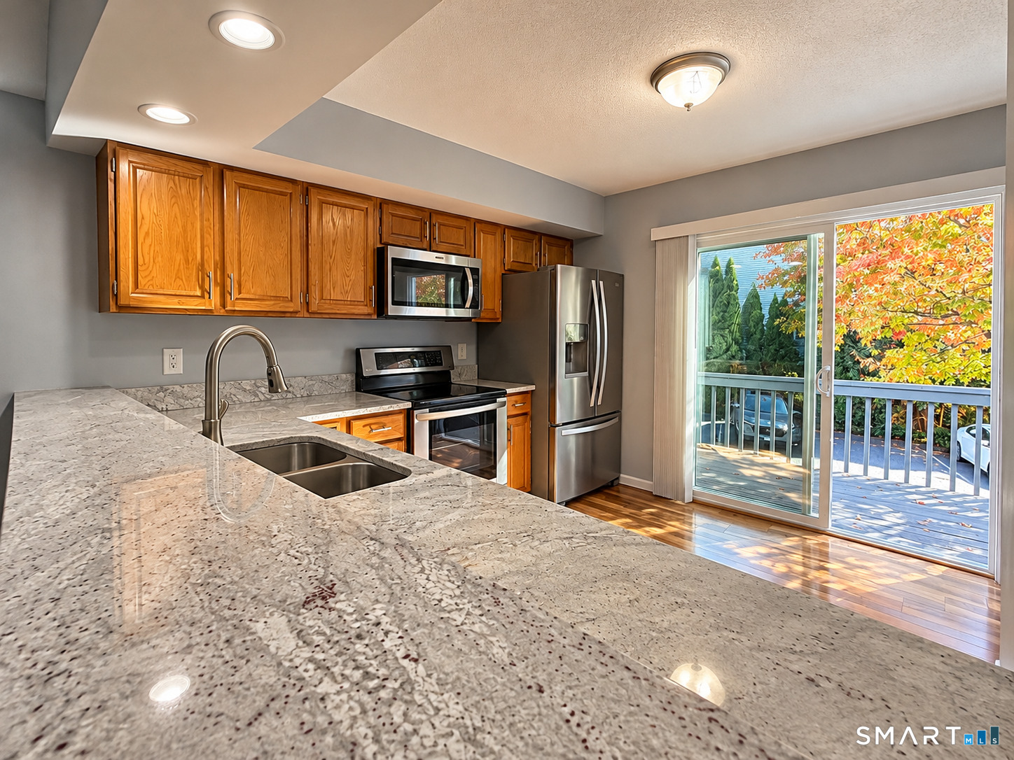 Foto 3 de Condominio en renta en 73 Coalpit Hill Road #4, Danbury, CT — $2,750/mes