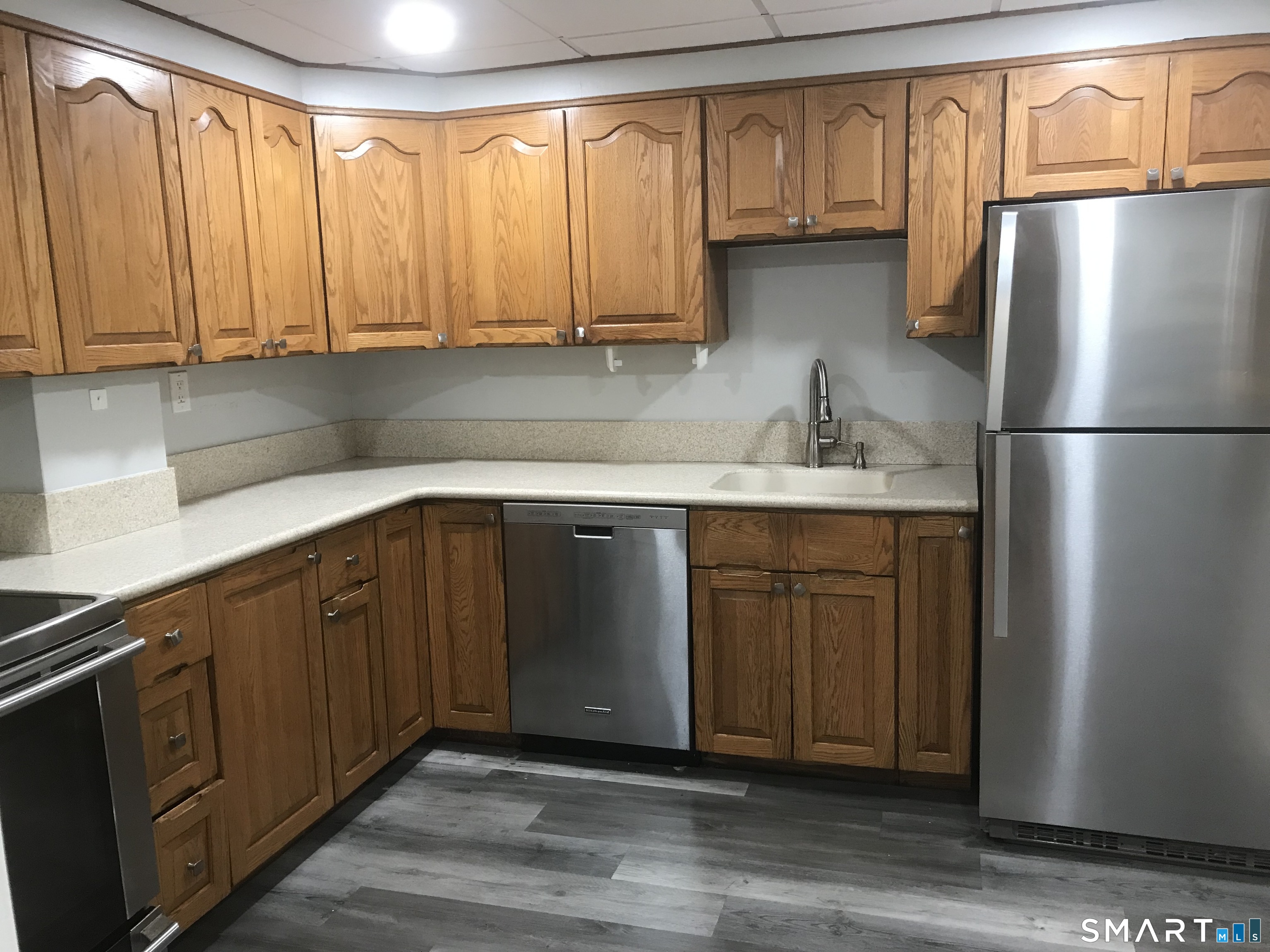 Foto 5 de Condominio en renta en 25 Cartright Street #3F, Bridgeport, CT — $2,400/mes