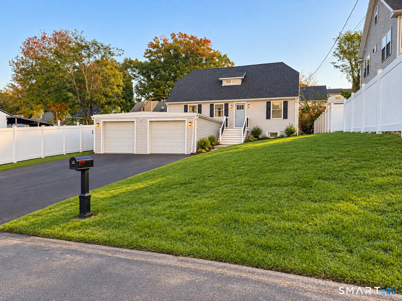 Foto 1 de Casa en venta en 28 Brookside Avenue, Bridgeport, CT — $649,900