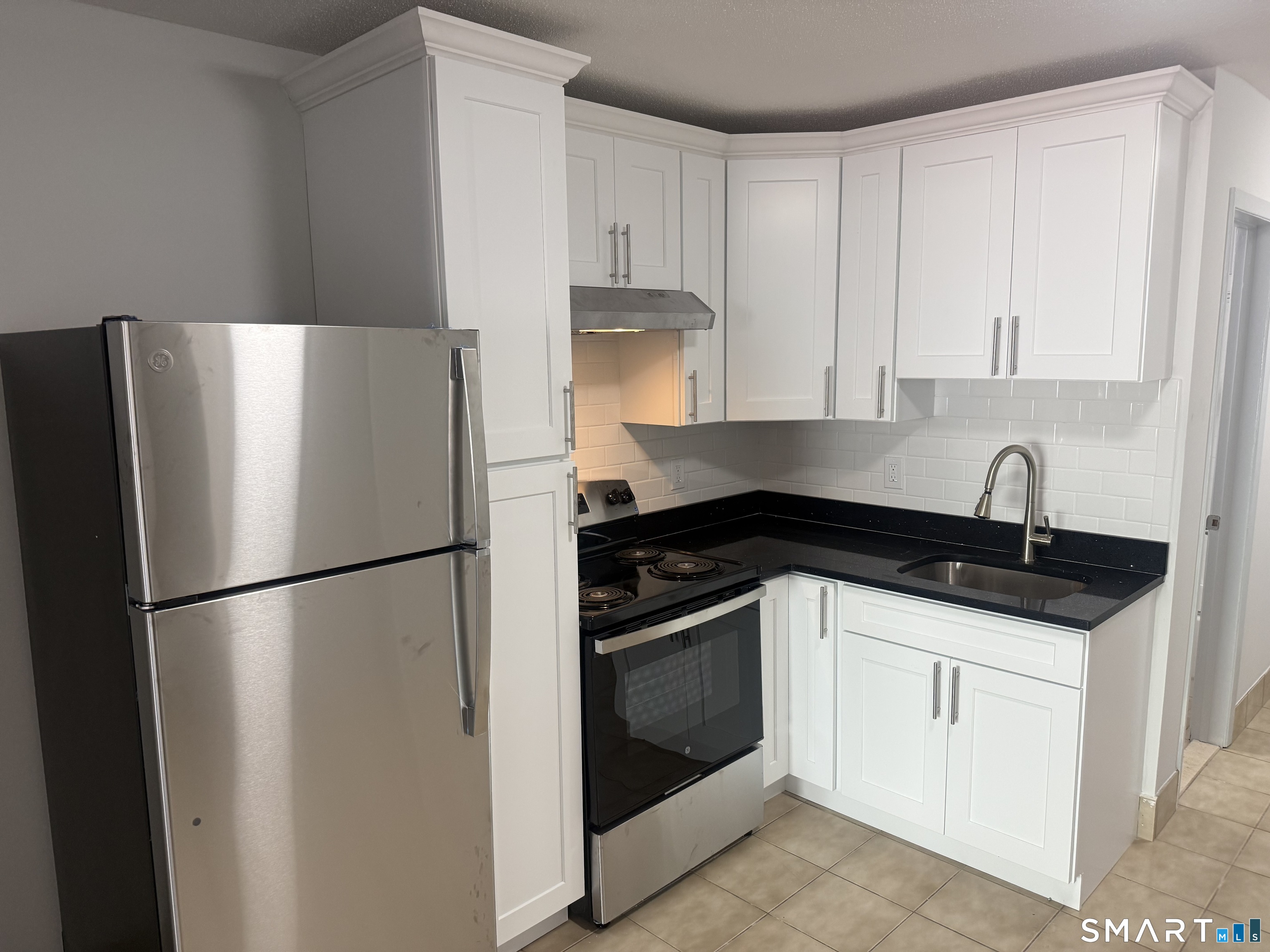 Foto 9 de Apartamento en renta en 289 Main Avenue #37, Norwalk, CT — $1,750/mes