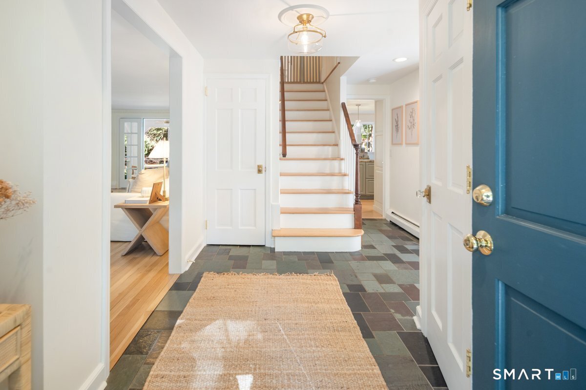 Foto 4 de Casa en venta en 8 Spicewood Lane, Wilton, CT — $1,695,000