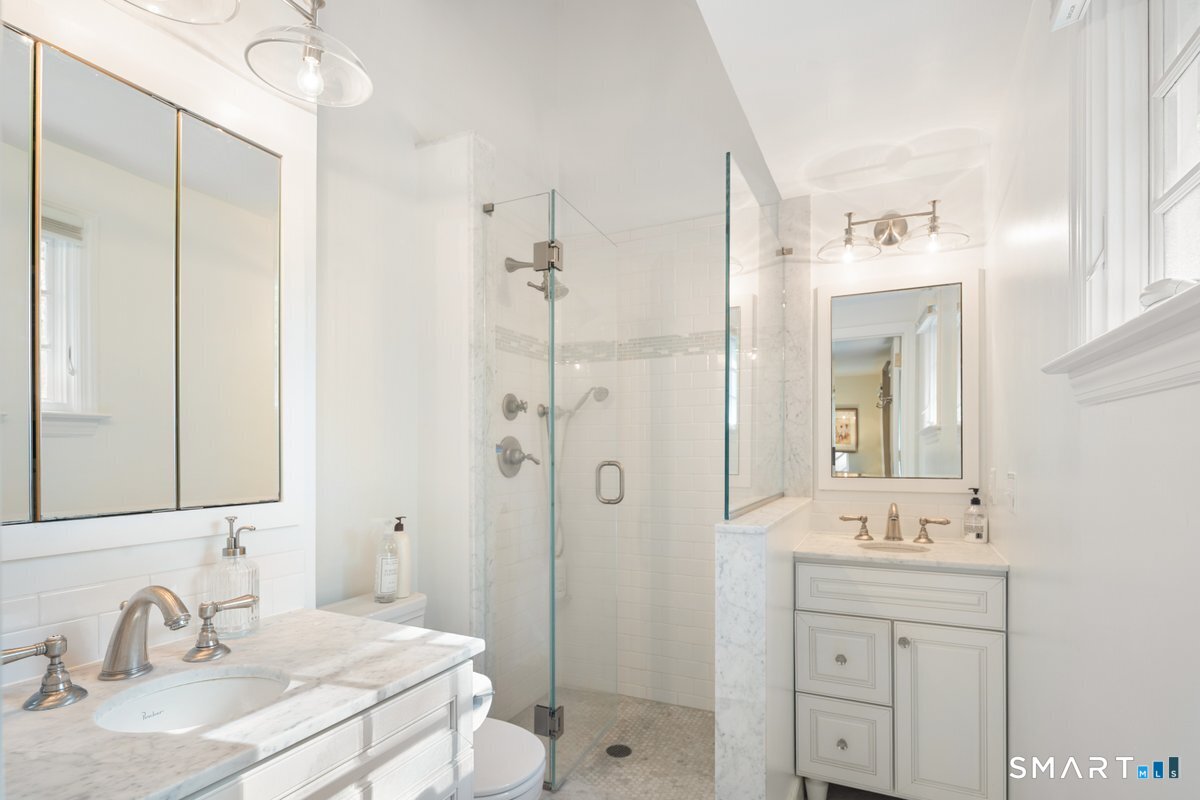 8 Spicewood photo 18