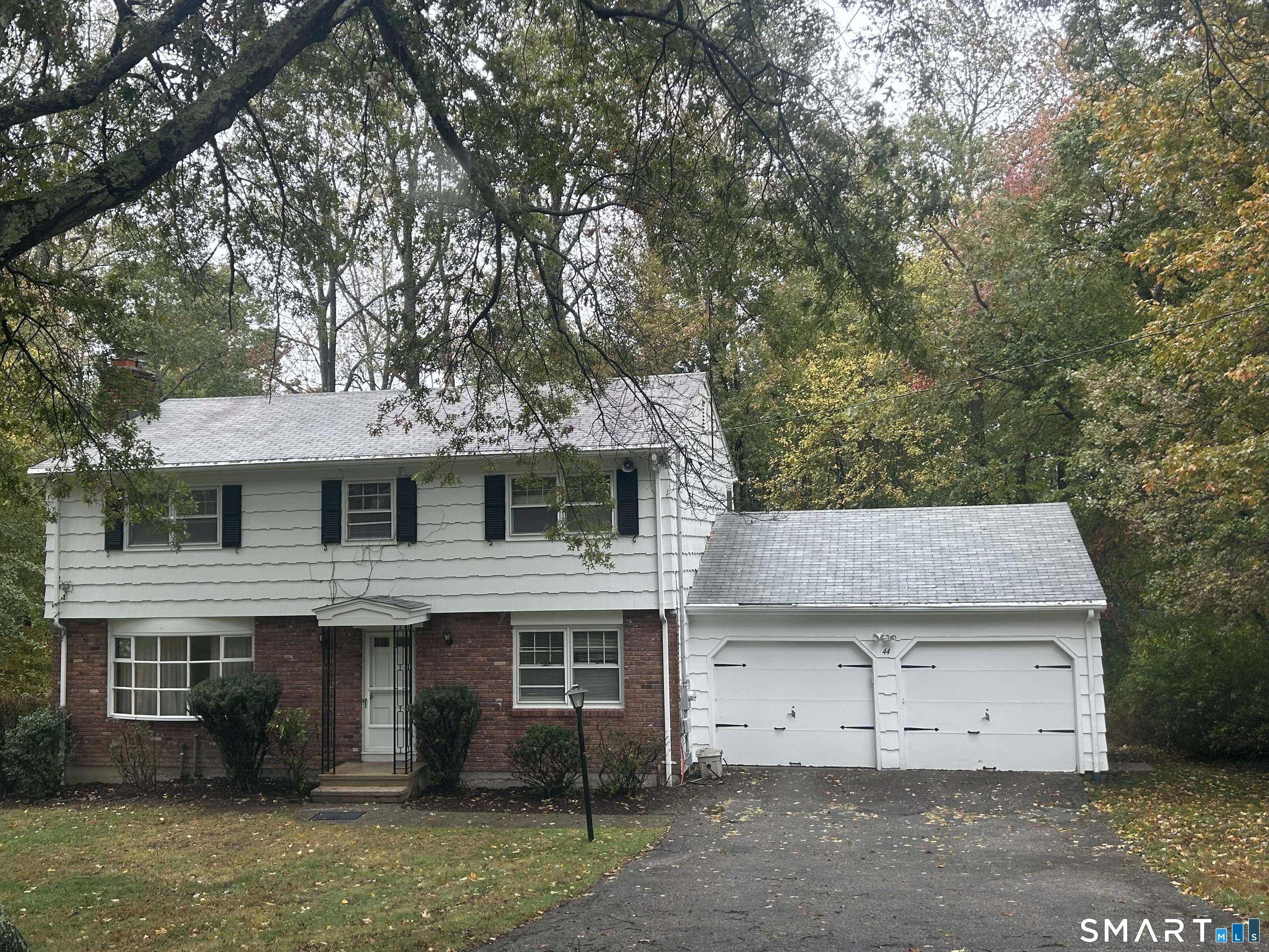 Foto 1 de Casa en renta en 44 Hills Point Road, Trumbull, CT — $4,000/mes