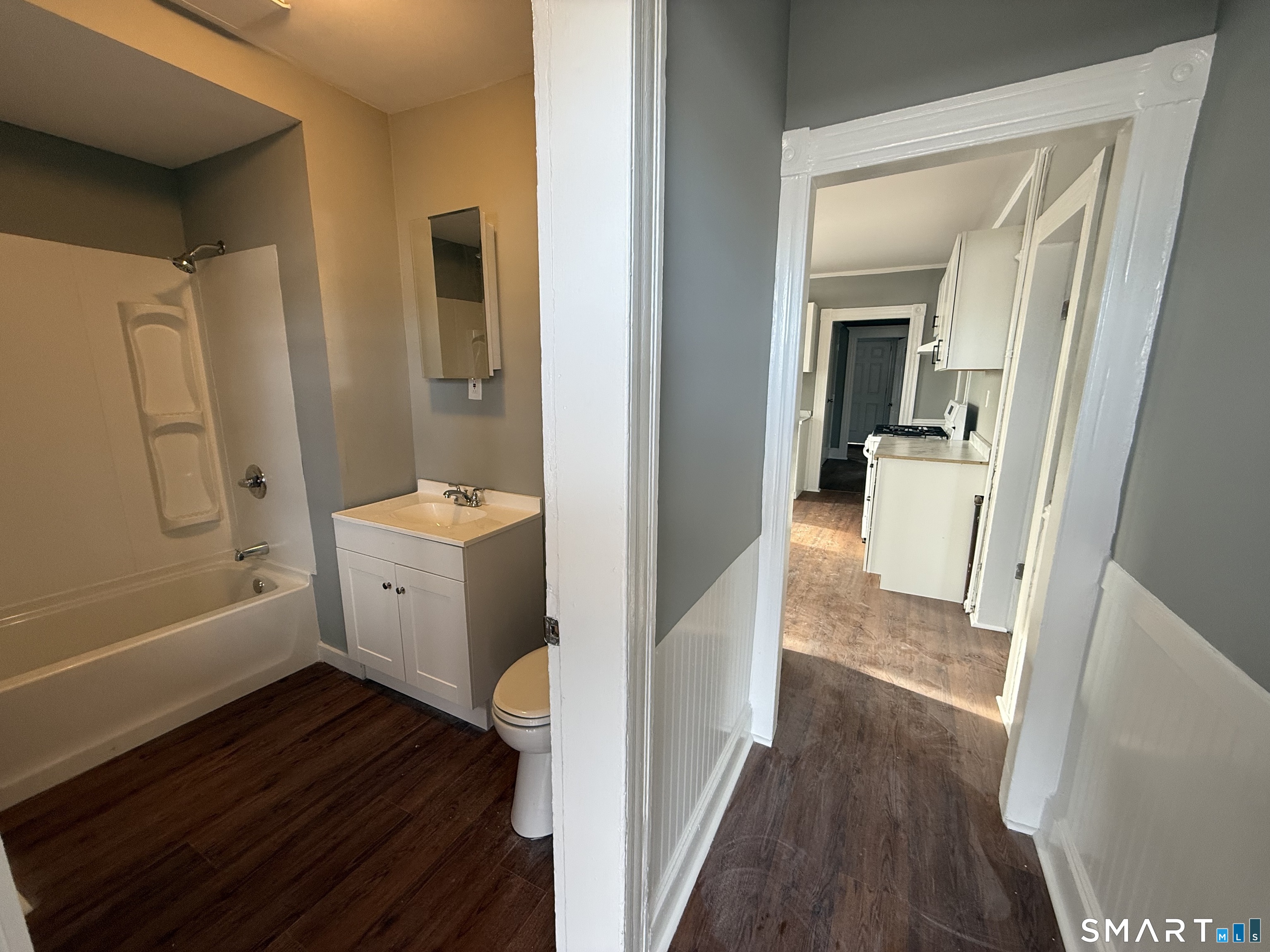 Foto 5 de Apartamento en renta en 130 West Avenue #2, Stratford, CT — $1,995/mes