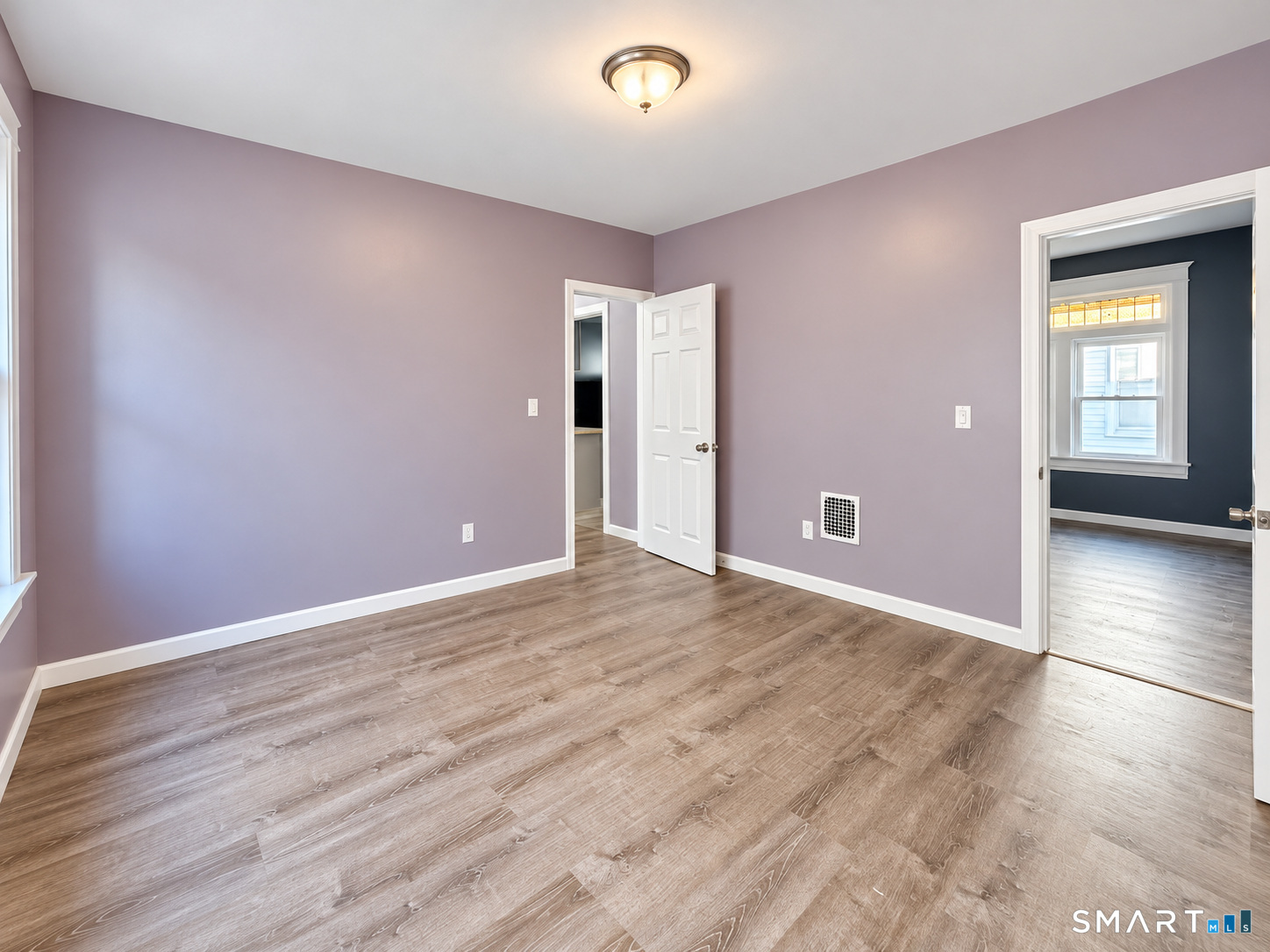 Foto 7 de Apartamento en renta en 327 Orchard Street #2, Bridgeport, CT — $1,800/mes