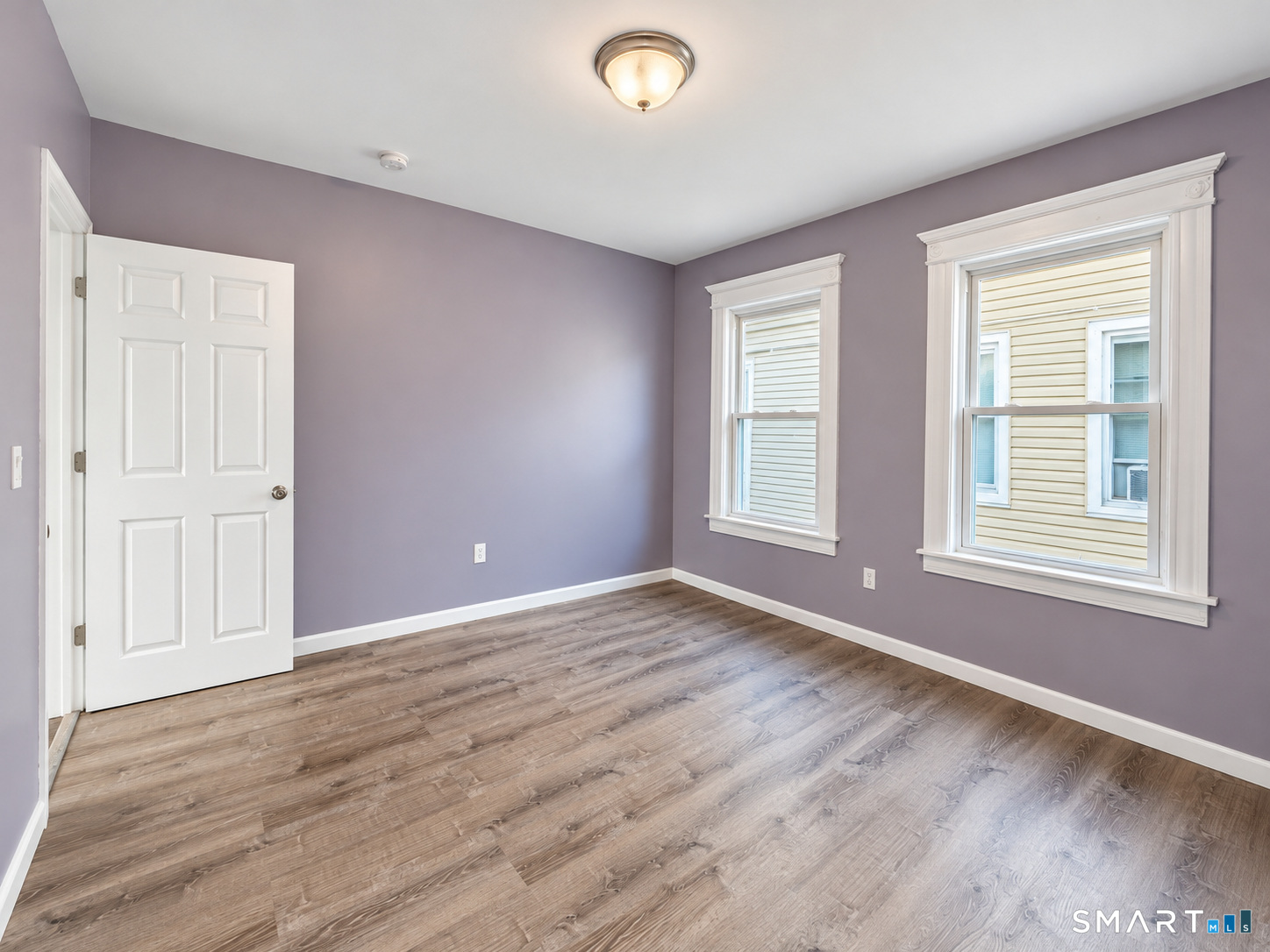 Foto 8 de Apartamento en renta en 327 Orchard Street #2, Bridgeport, CT — $1,800/mes